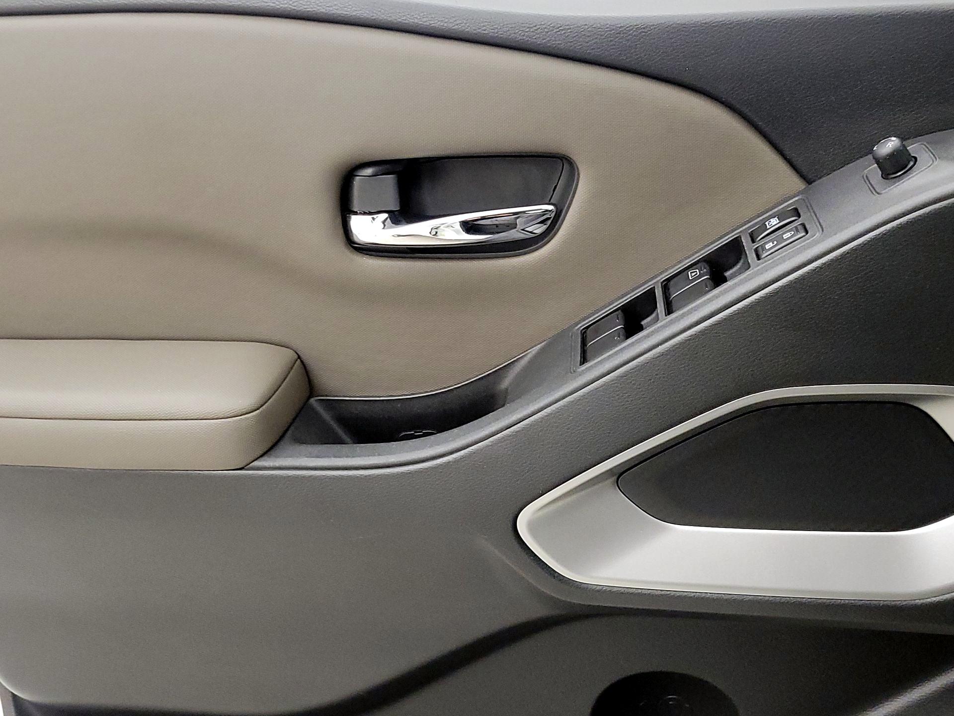 Thumbnail: 2022 Nissan Frontier - 12