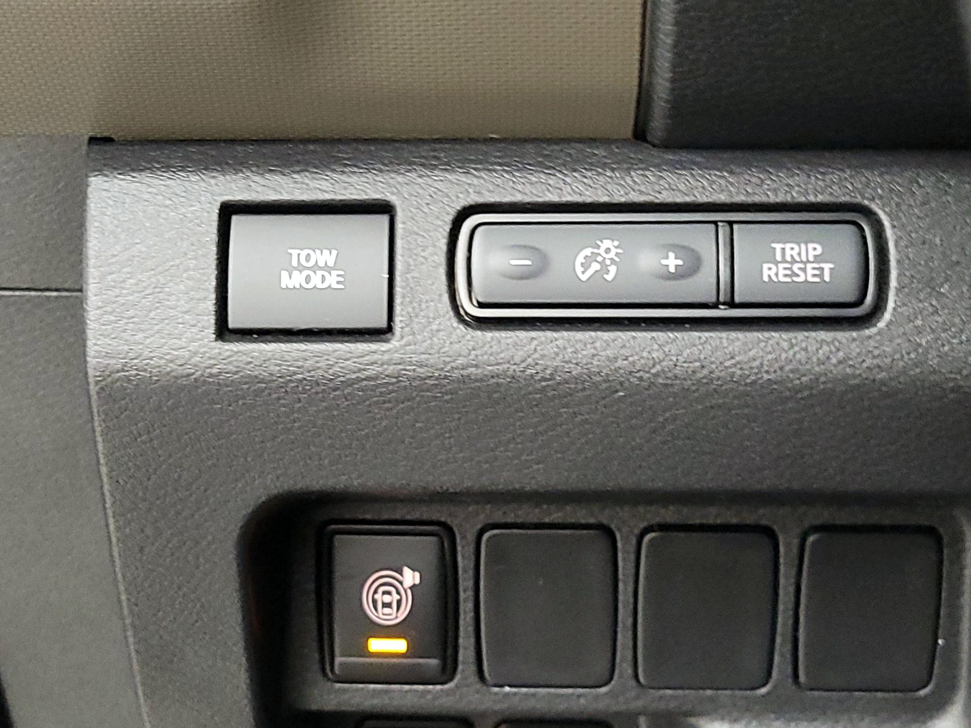 Thumbnail: 2022 Nissan Frontier - 13