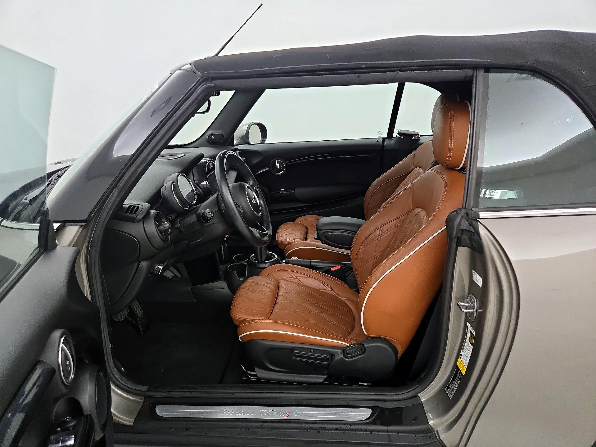 Thumbnail: 2017 MINI Cooper - 11