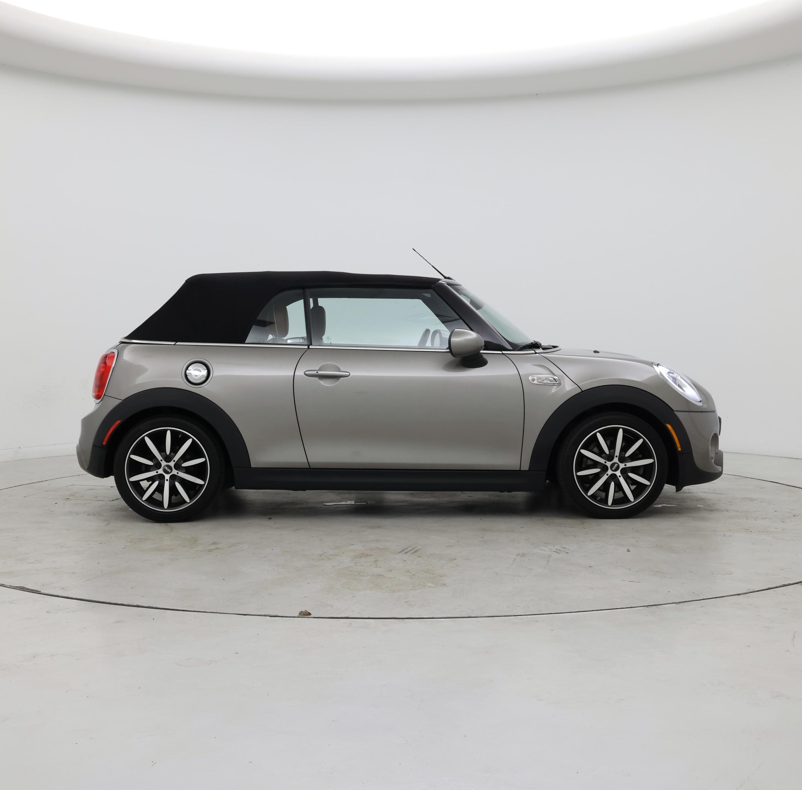 Thumbnail: 2017 MINI Cooper - 7
