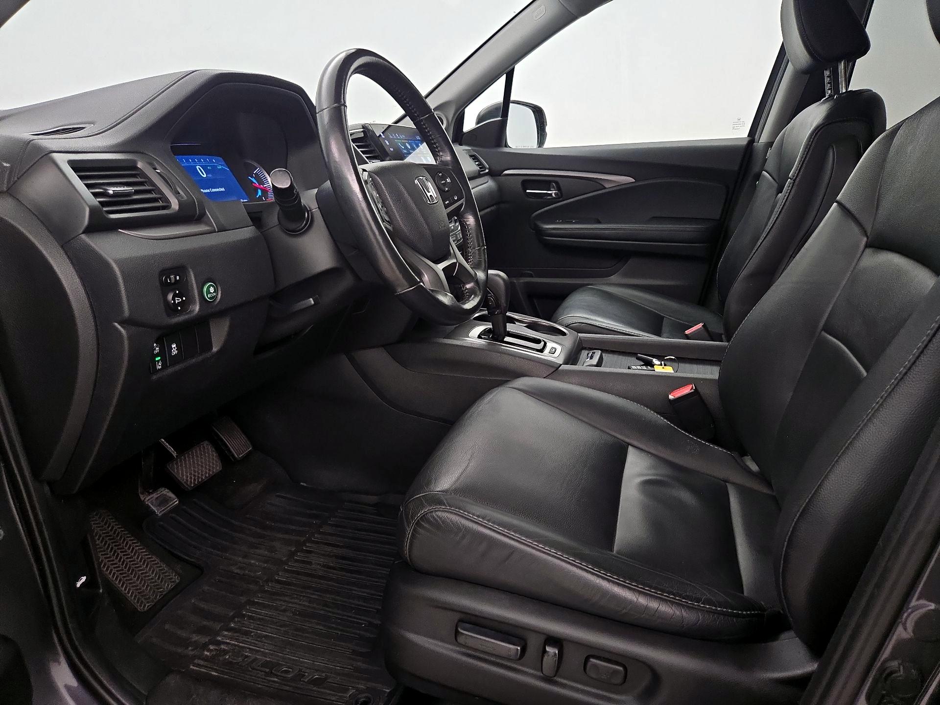 Thumbnail: 2020 Honda Pilot - 11