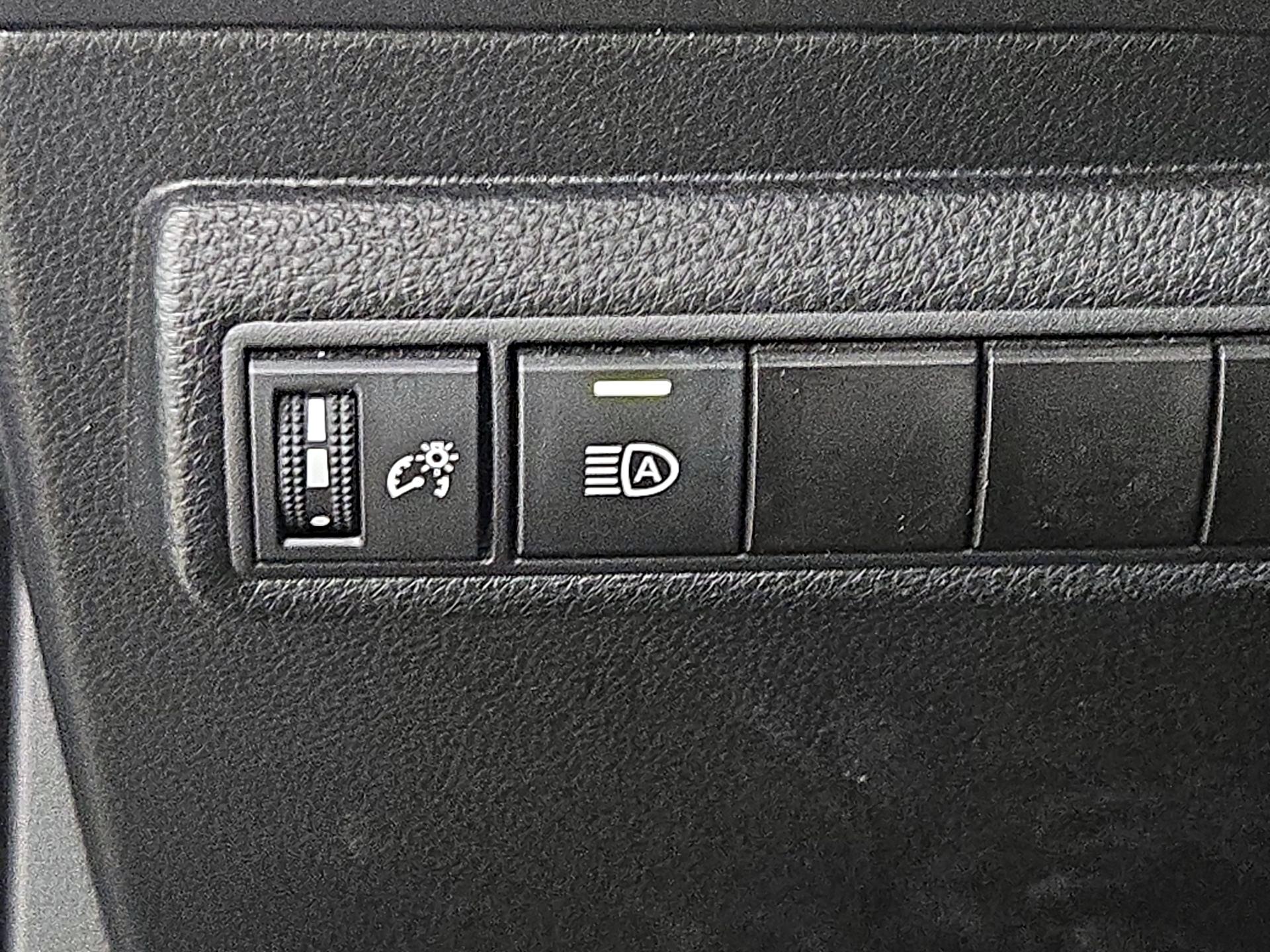 Thumbnail: 2022 Toyota Corolla - 13