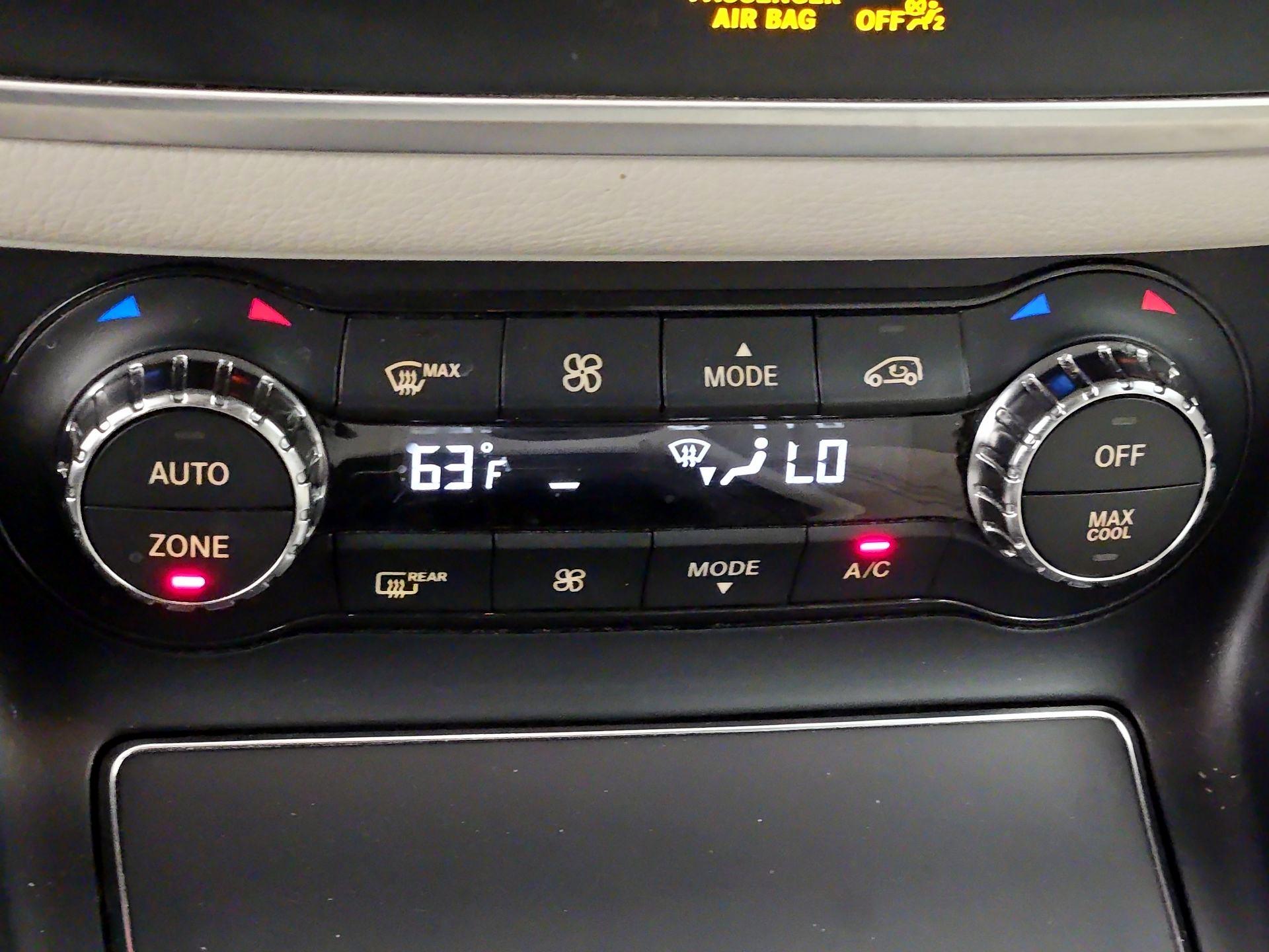 Thumbnail: 2018 Mercedes-Benz GLA - 16