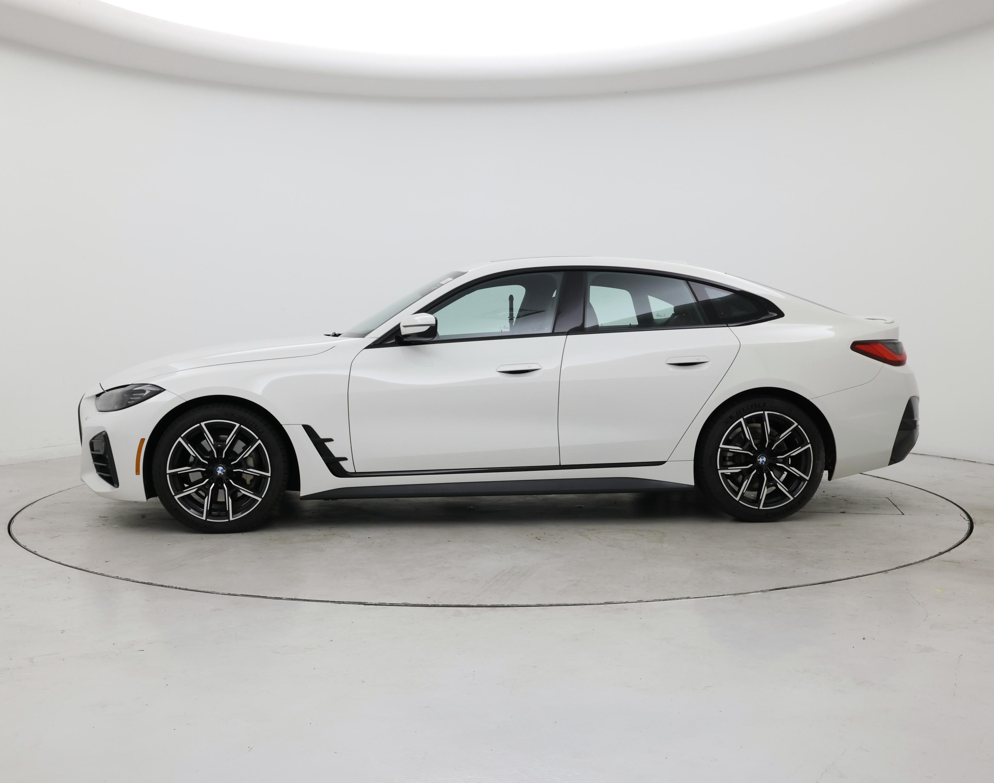 Thumbnail: 2022 BMW 4 Series - 3