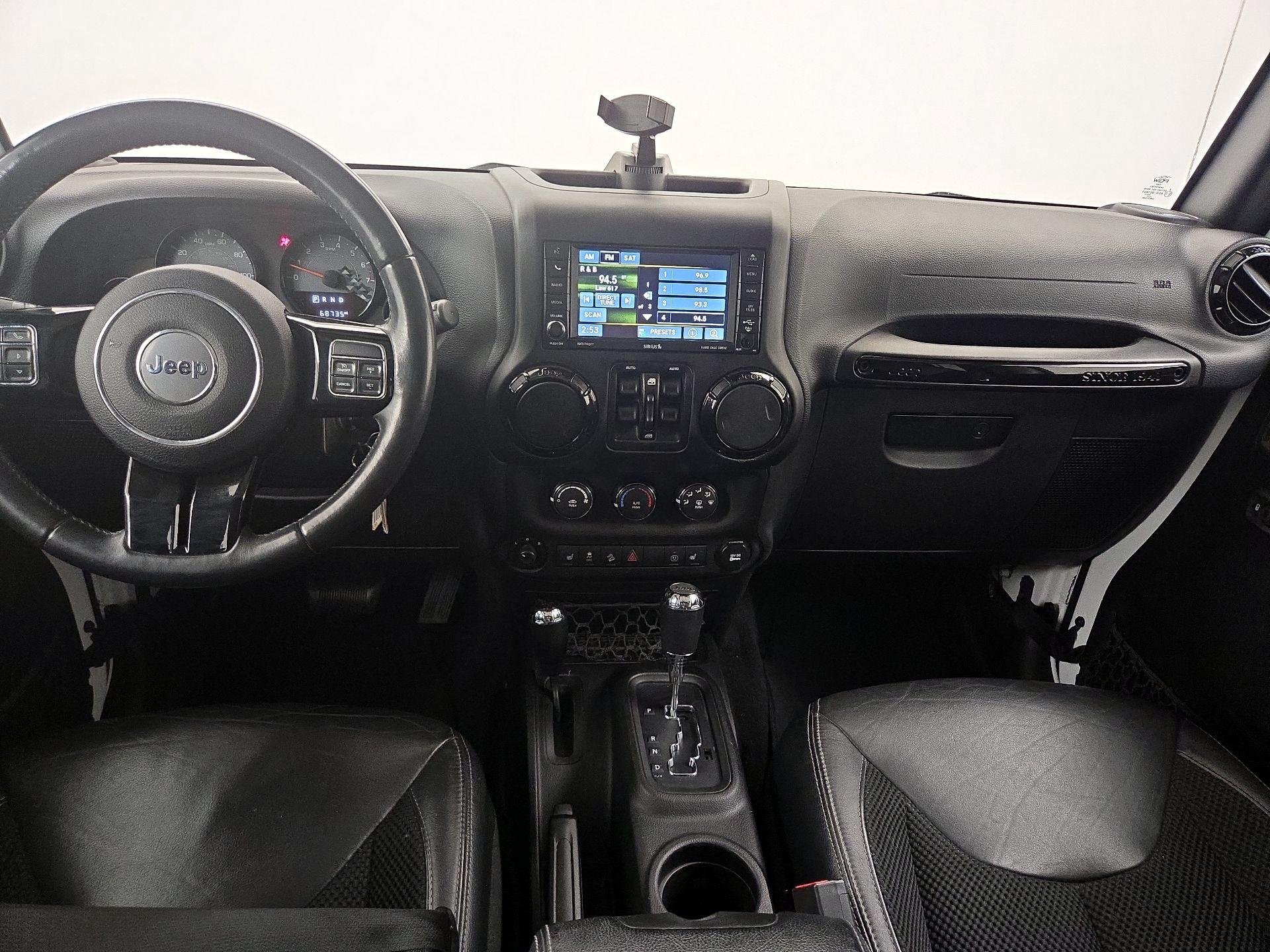 Thumbnail: 2017 Jeep Wrangler - 9