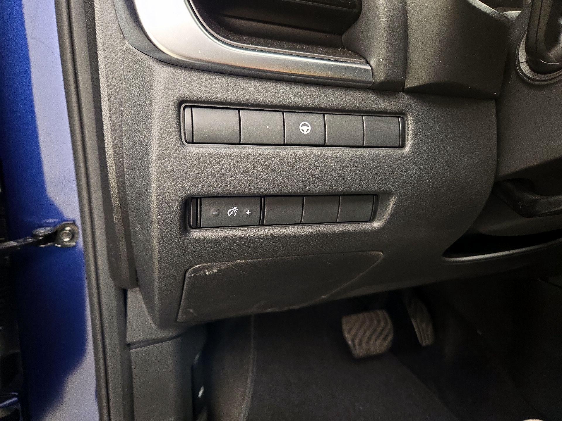 Thumbnail: 2021 Nissan Rogue - 13