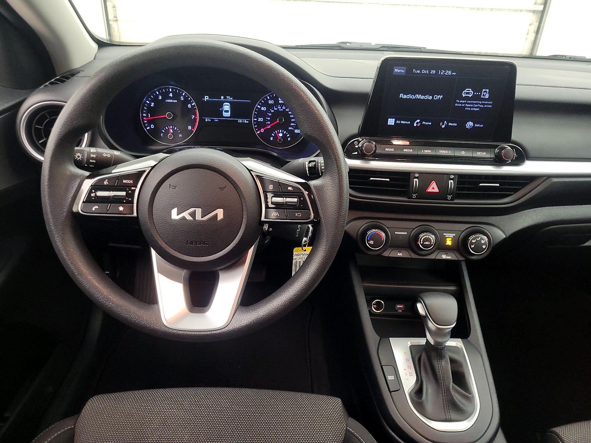 Thumbnail: 2023 Kia Forte - 10