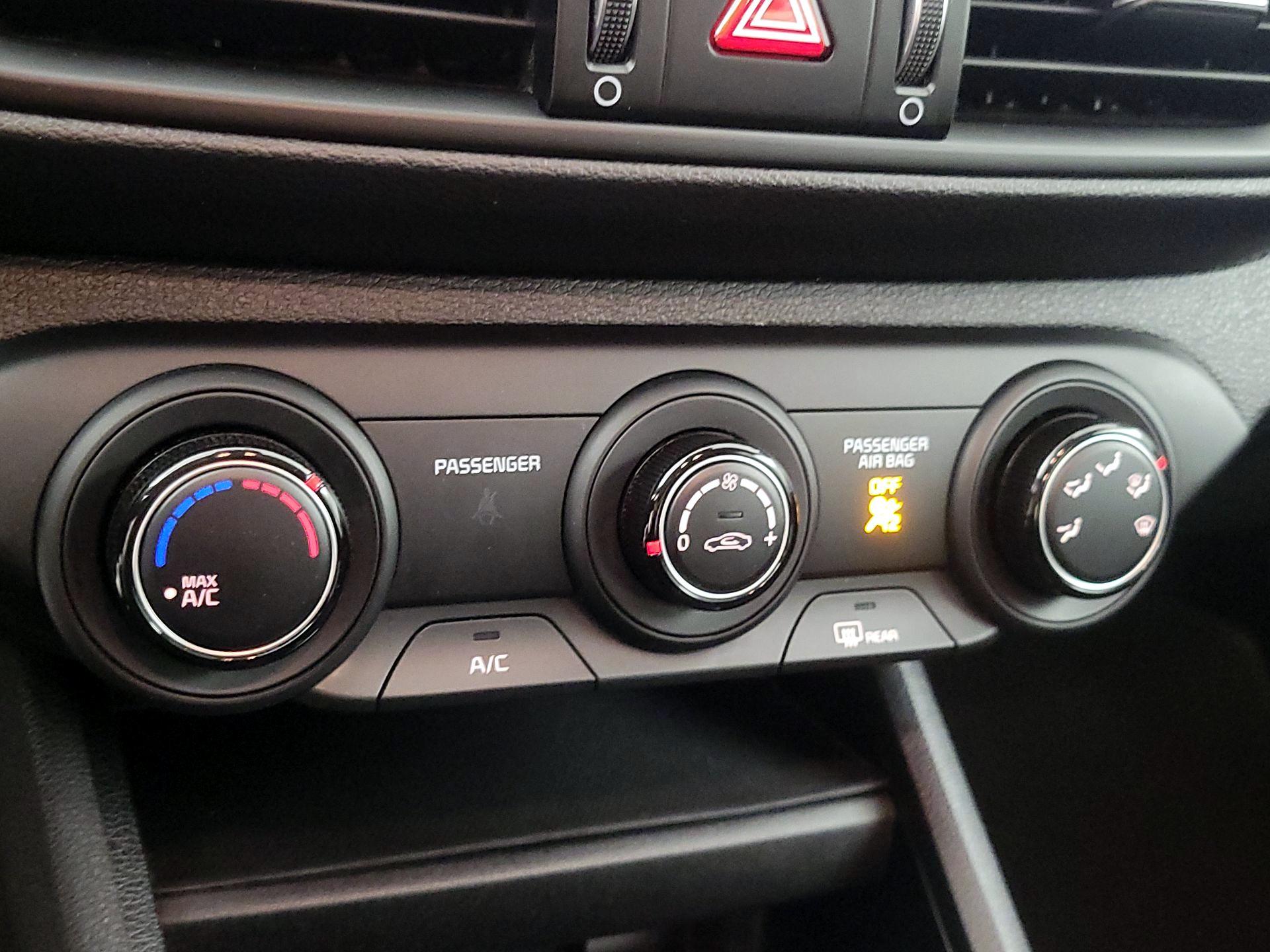 Thumbnail: 2023 Kia Forte - 16