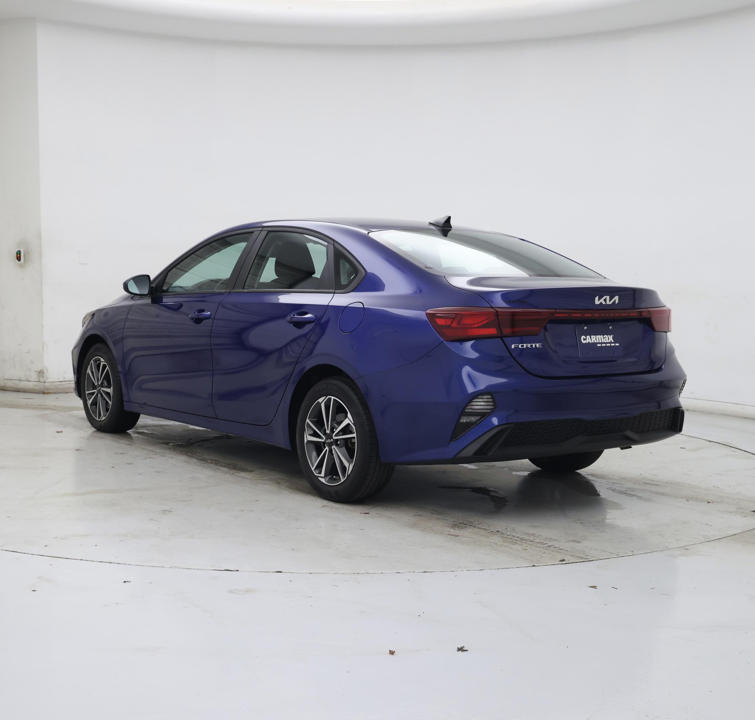 Thumbnail: 2023 Kia Forte - 2