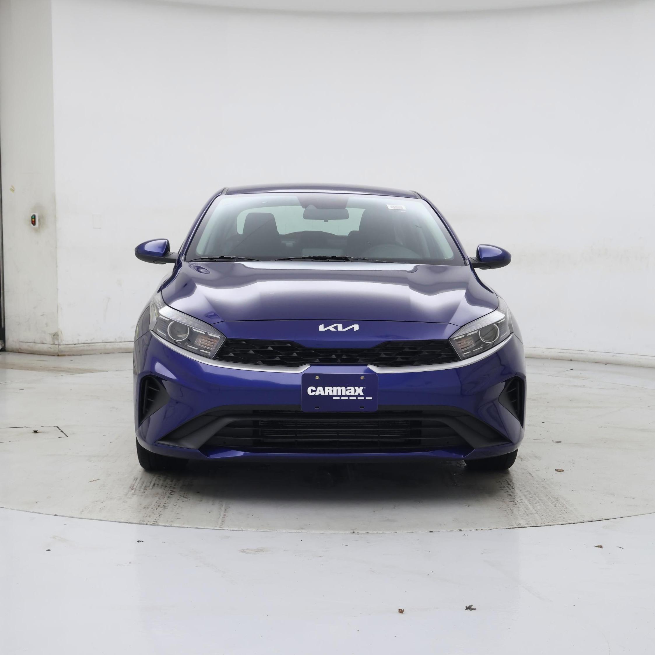 Thumbnail: 2023 Kia Forte - 5