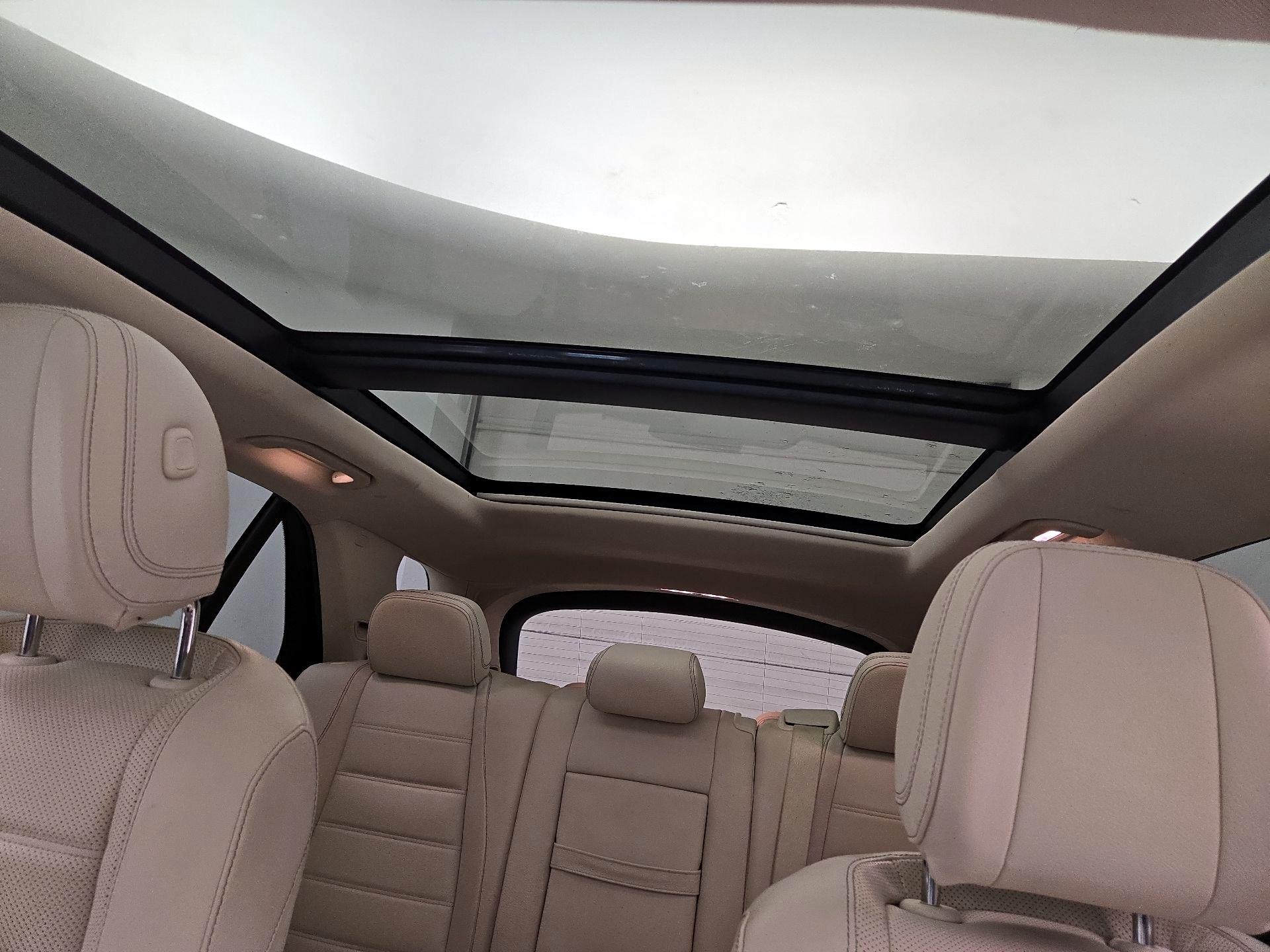 Thumbnail: 2020 Mercedes-Benz GLE - 20