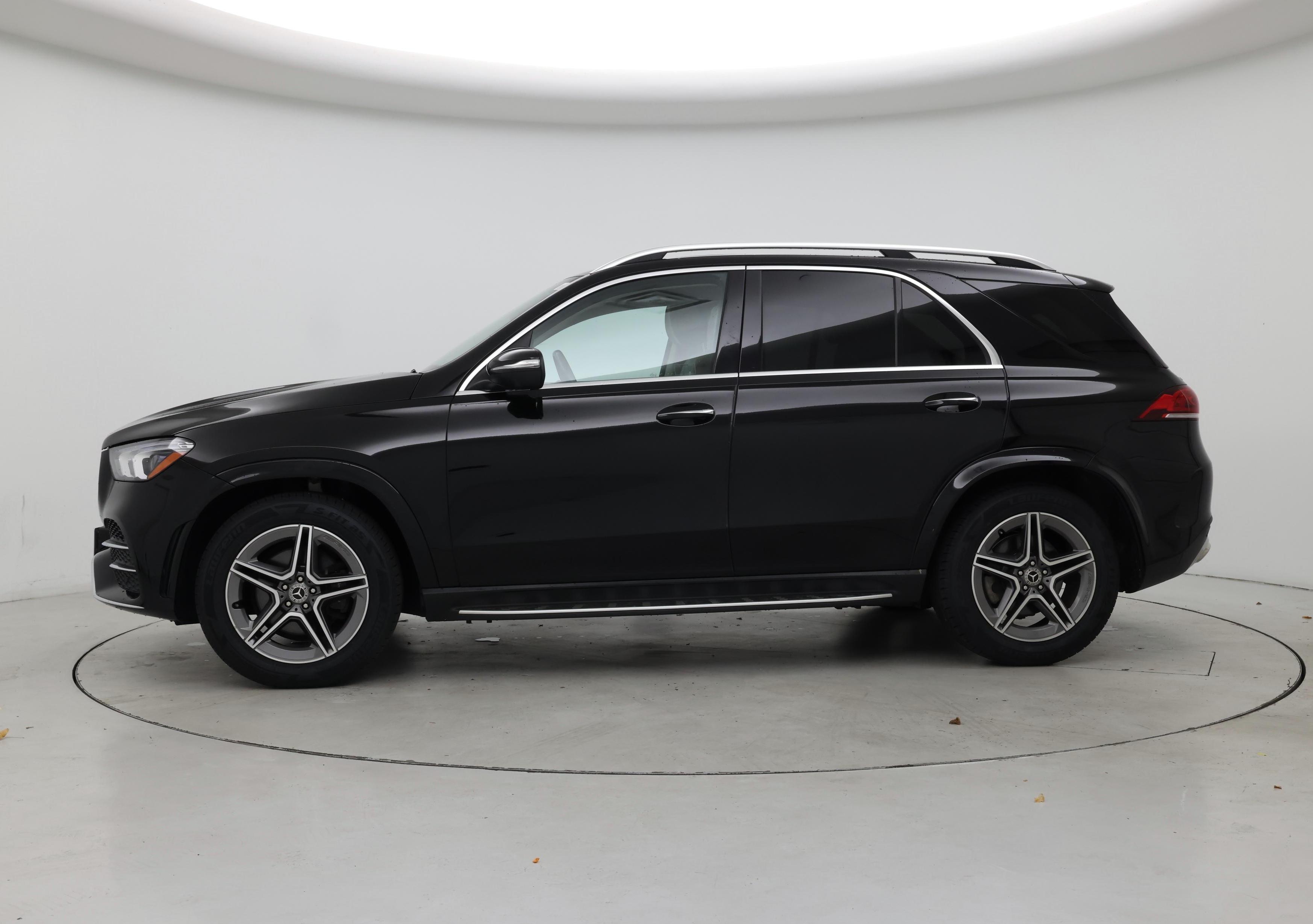 Thumbnail: 2020 Mercedes-Benz GLE - 3