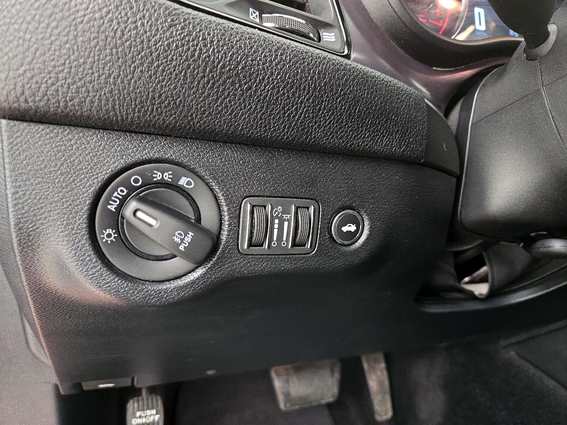 Thumbnail: 2017 Dodge Challenger - 13