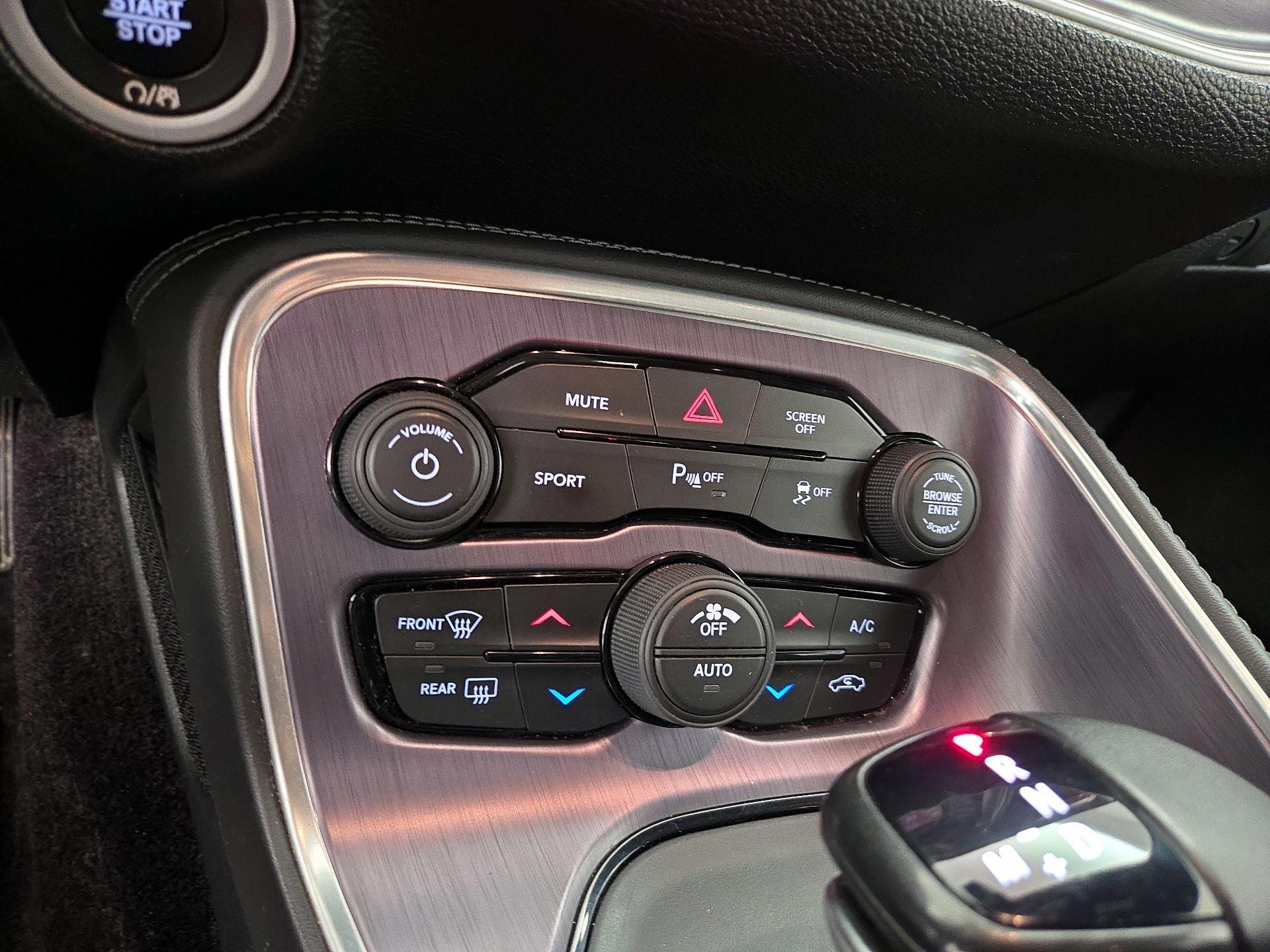 Thumbnail: 2017 Dodge Challenger - 15