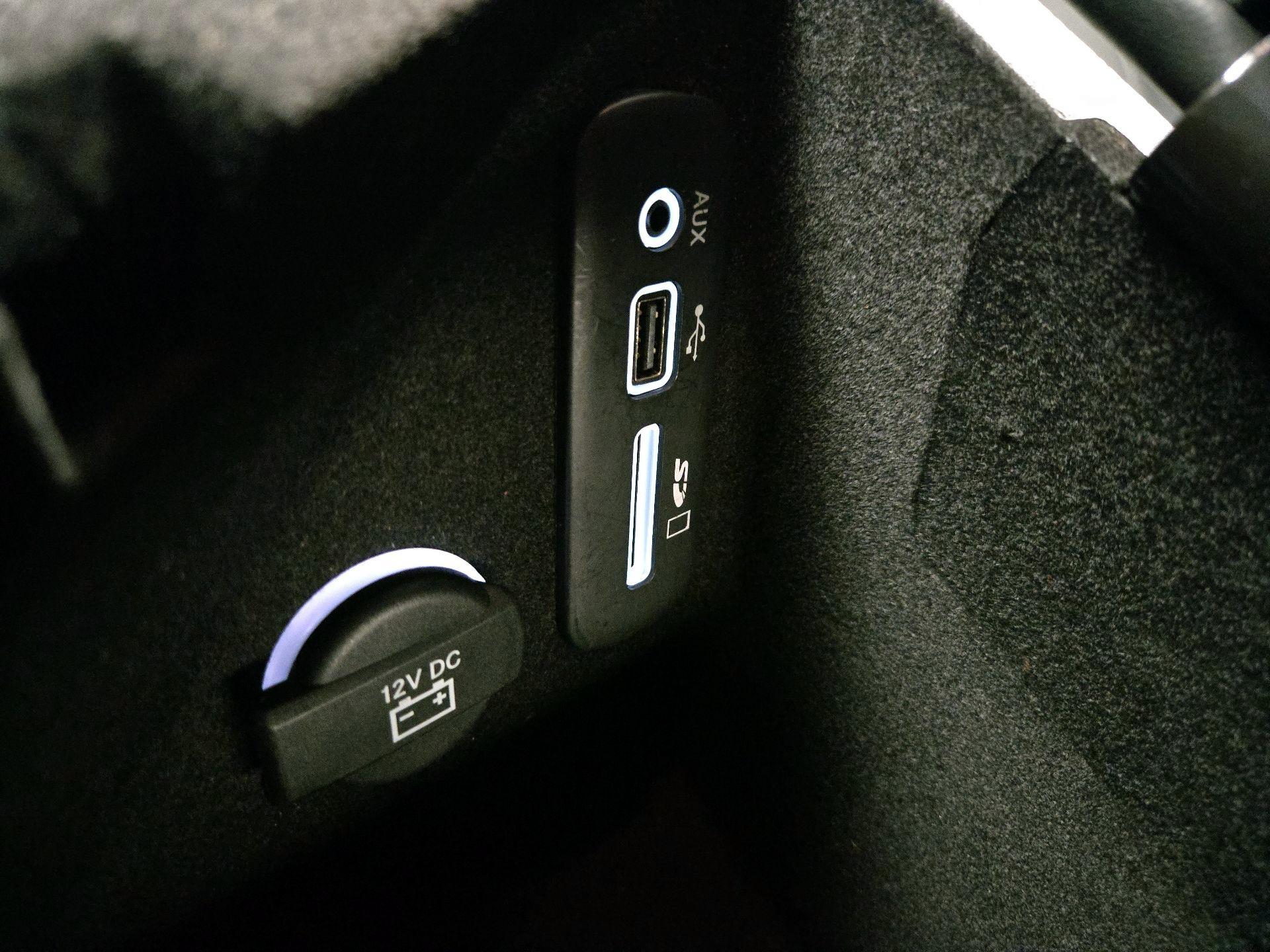 Thumbnail: 2017 Dodge Challenger - 17