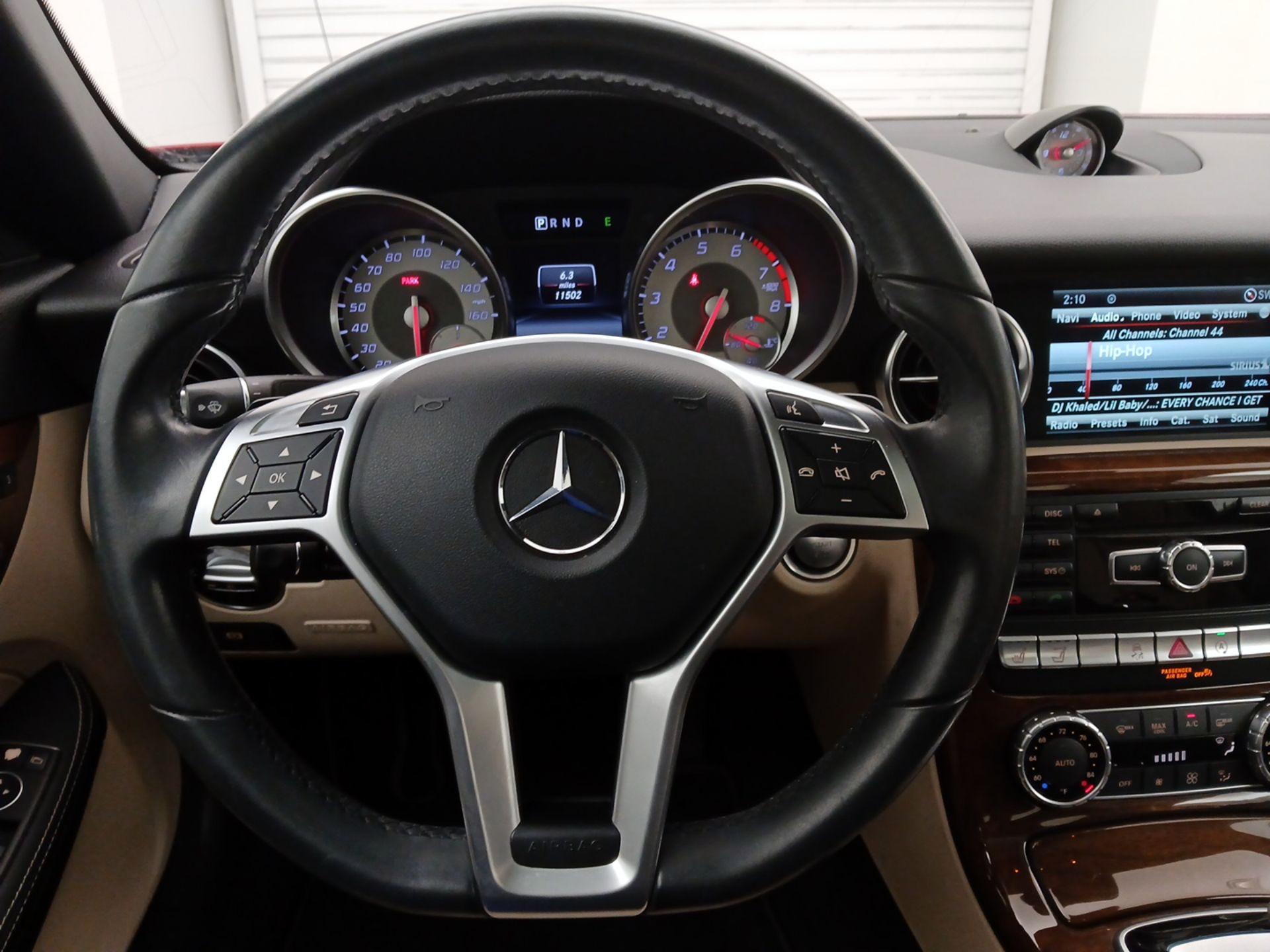 Thumbnail: 2016 Mercedes-Benz SLK - 10