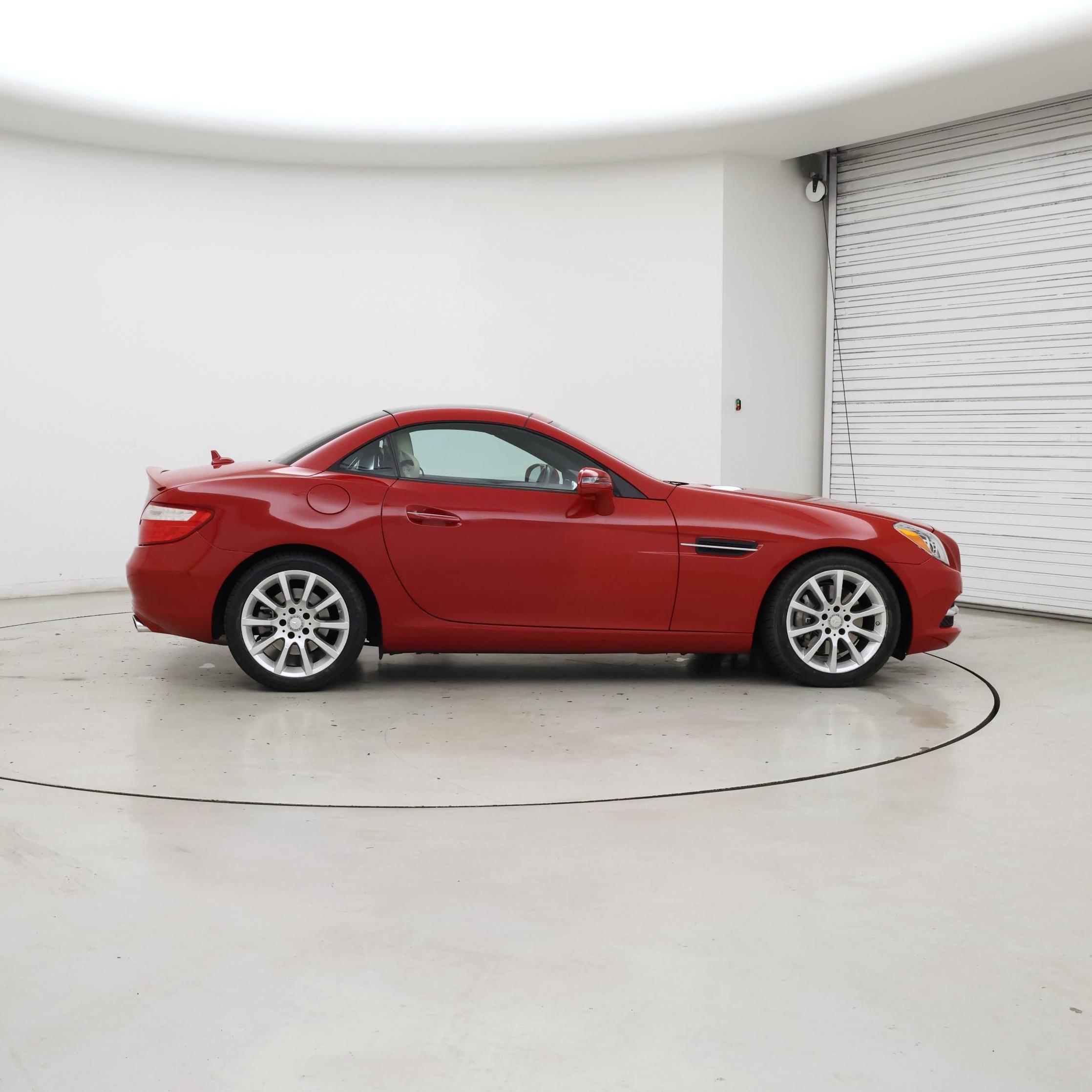 Thumbnail: 2016 Mercedes-Benz SLK - 7