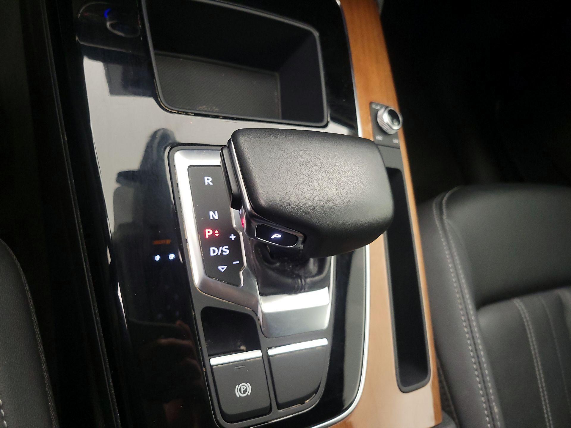 Thumbnail: 2023 Audi Q5 - 17