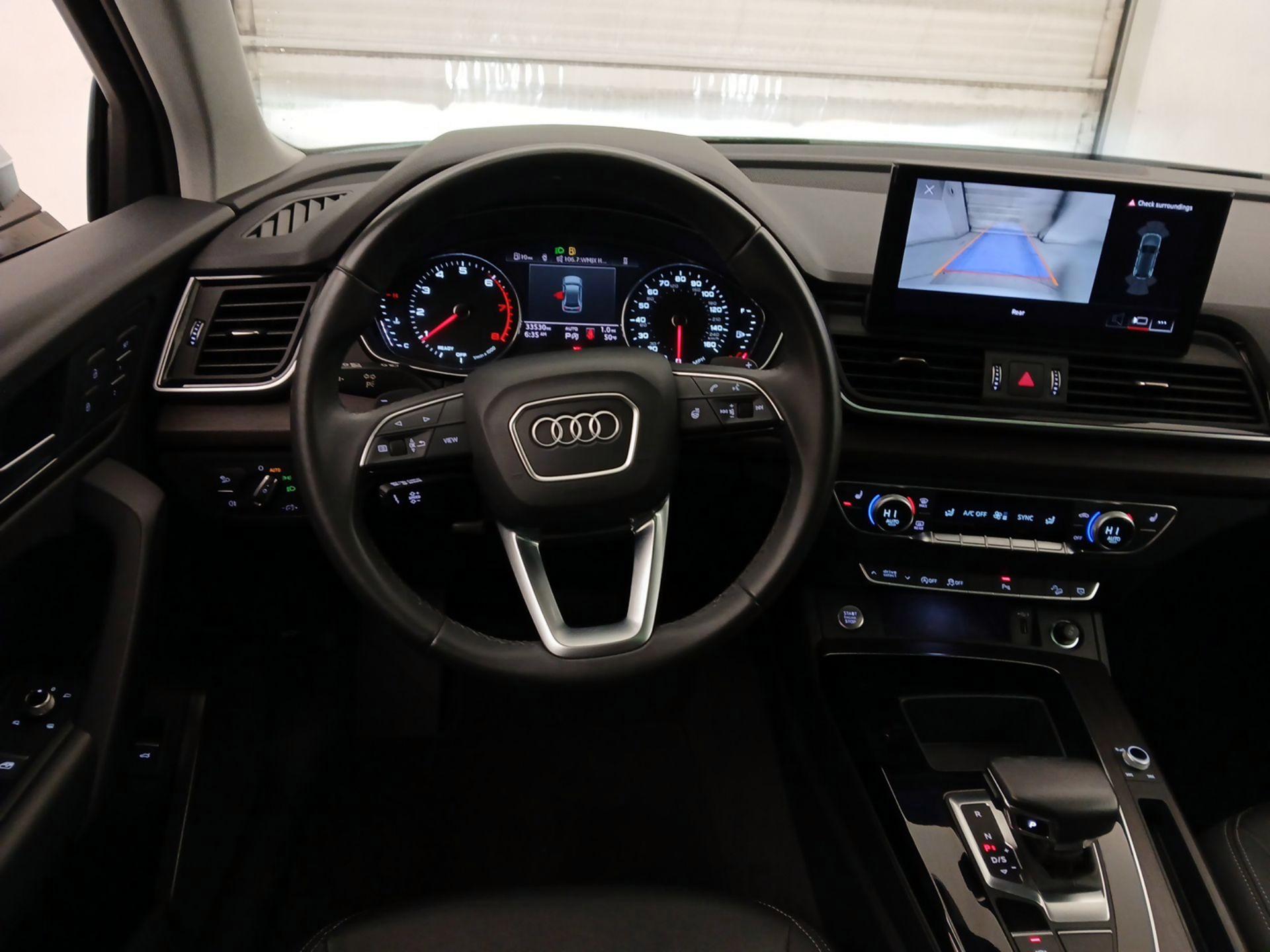 Thumbnail: 2022 Audi Q5 - 10