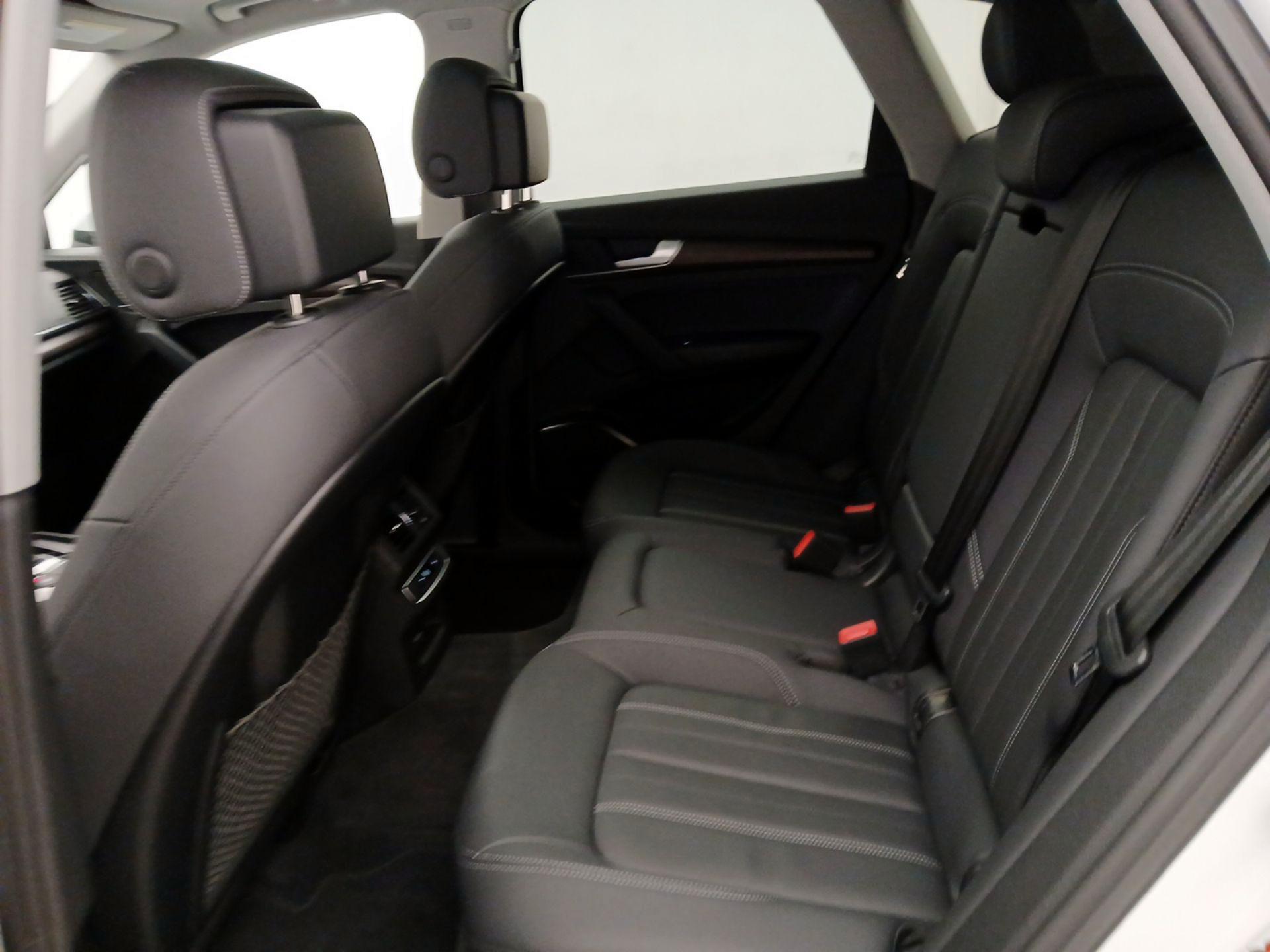 Thumbnail: 2022 Audi Q5 - 20