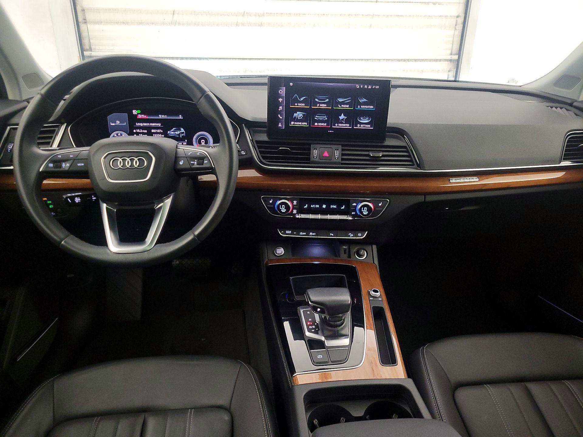 Thumbnail: 2023 Audi Q5 - 9