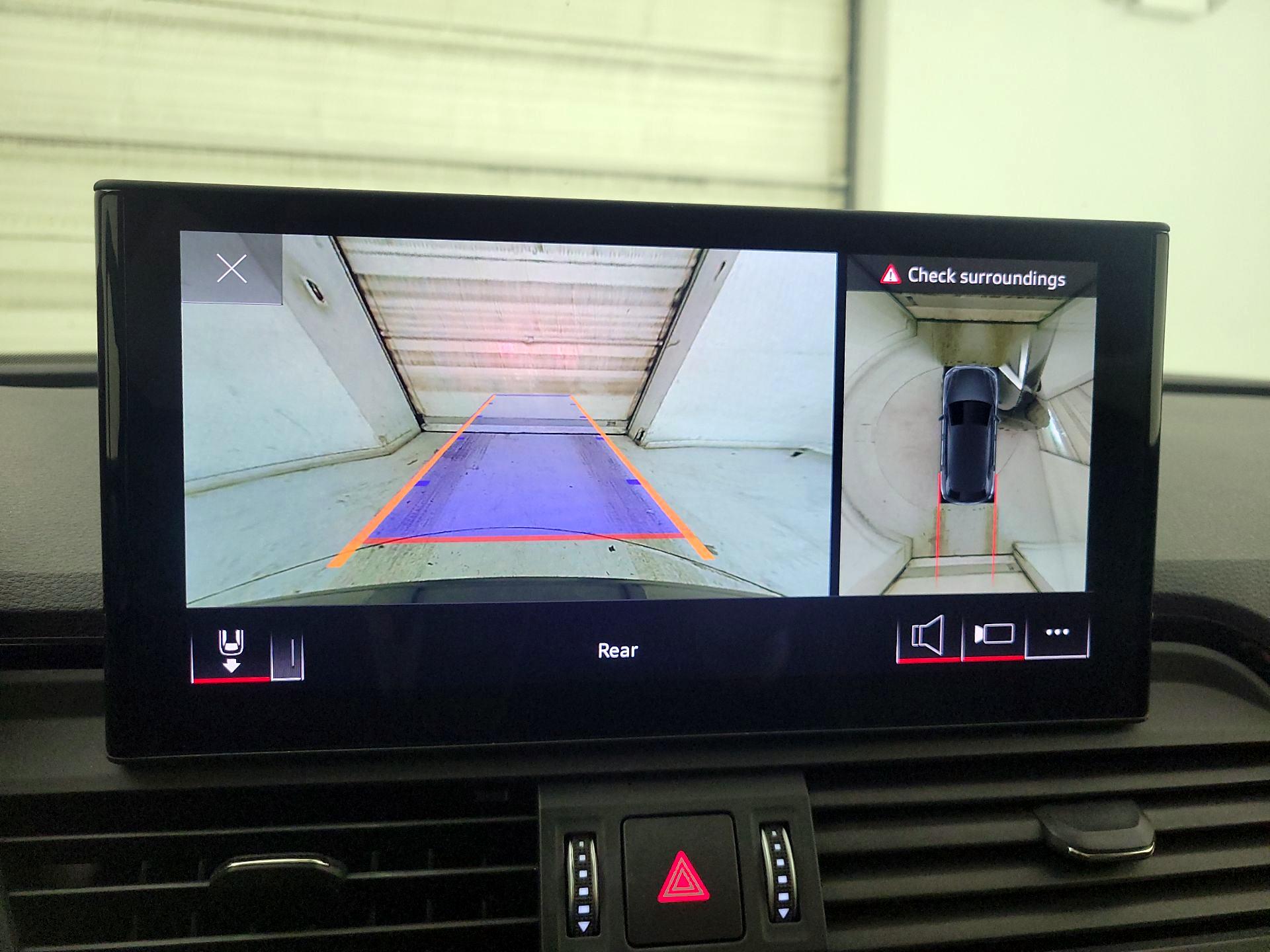 Thumbnail: 2023 Audi Q5 - 14