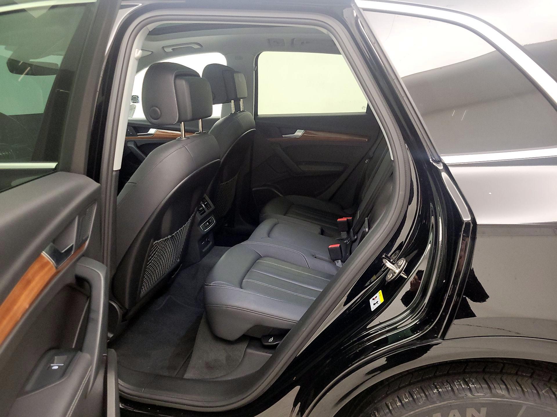 Thumbnail: 2023 Audi Q5 - 20