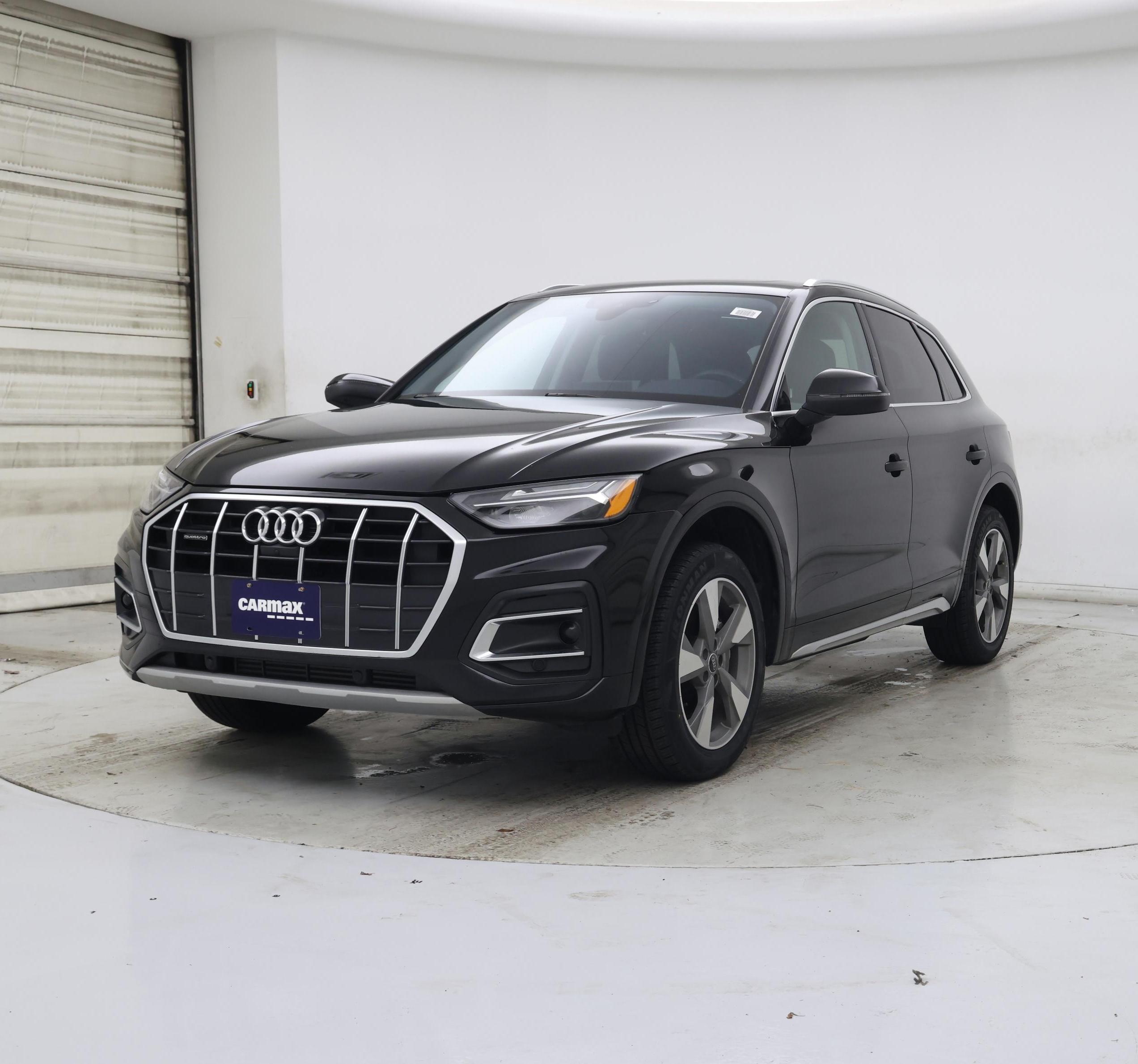 Thumbnail: 2023 Audi Q5 - 4