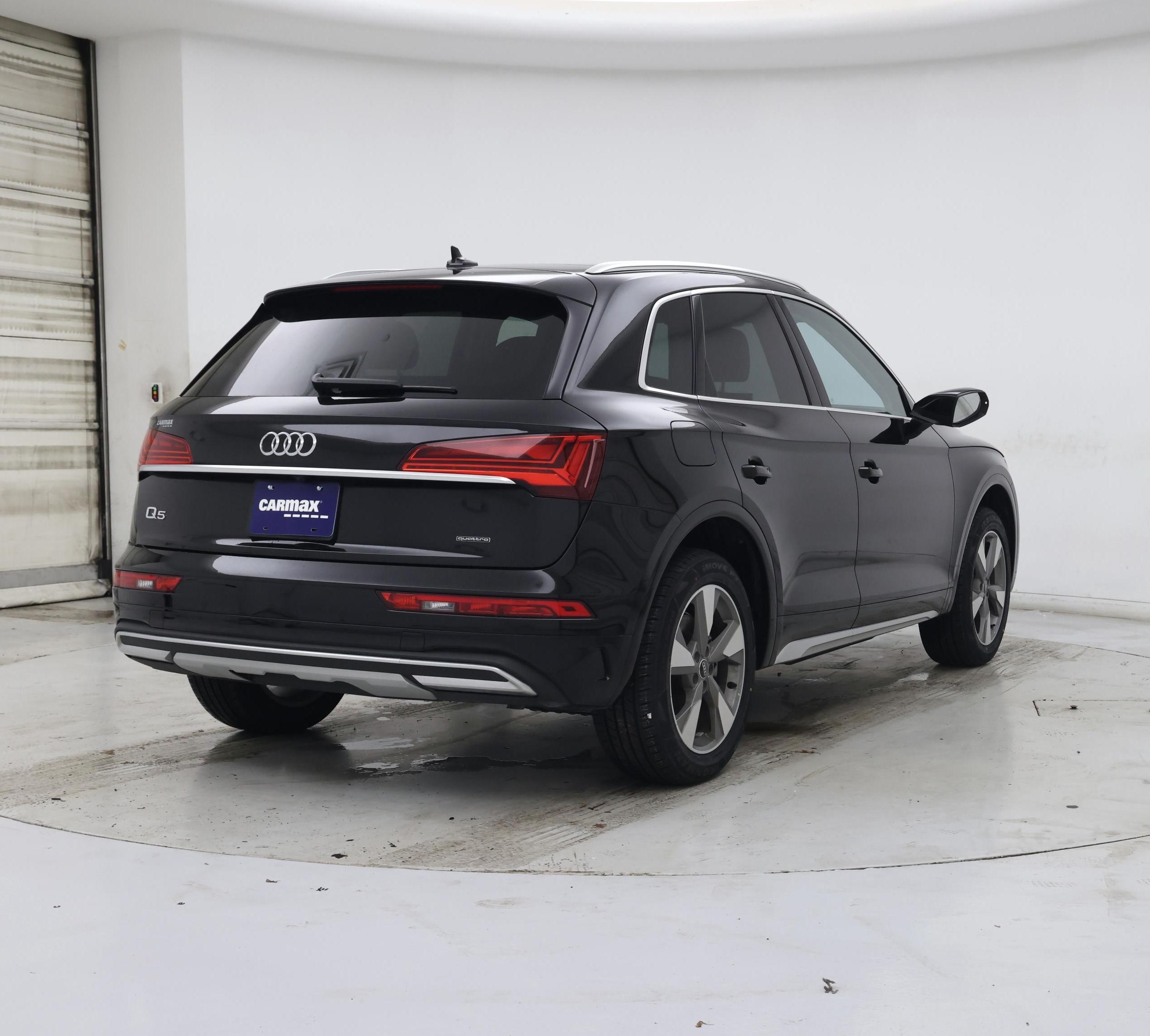Thumbnail: 2023 Audi Q5 - 8