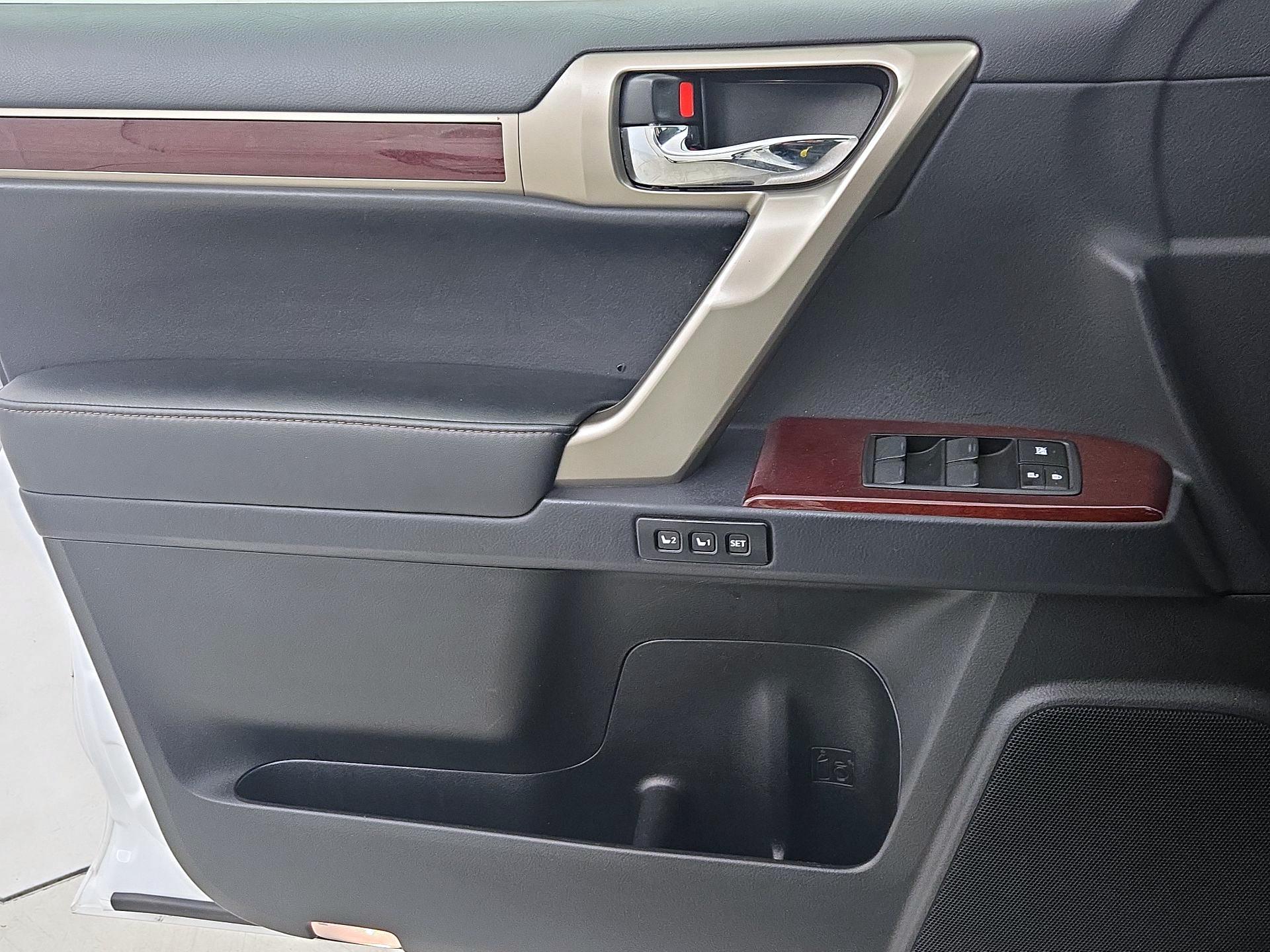 Thumbnail: 2019 Lexus GX - 12