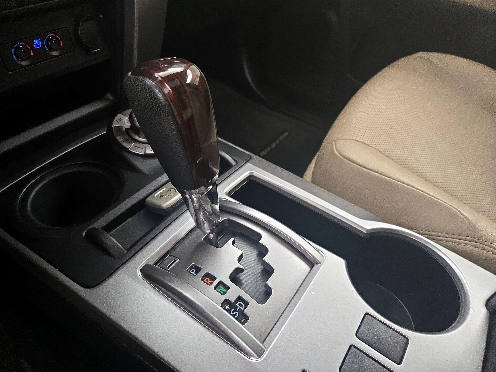 Thumbnail: 2014 Toyota 4Runner - 17