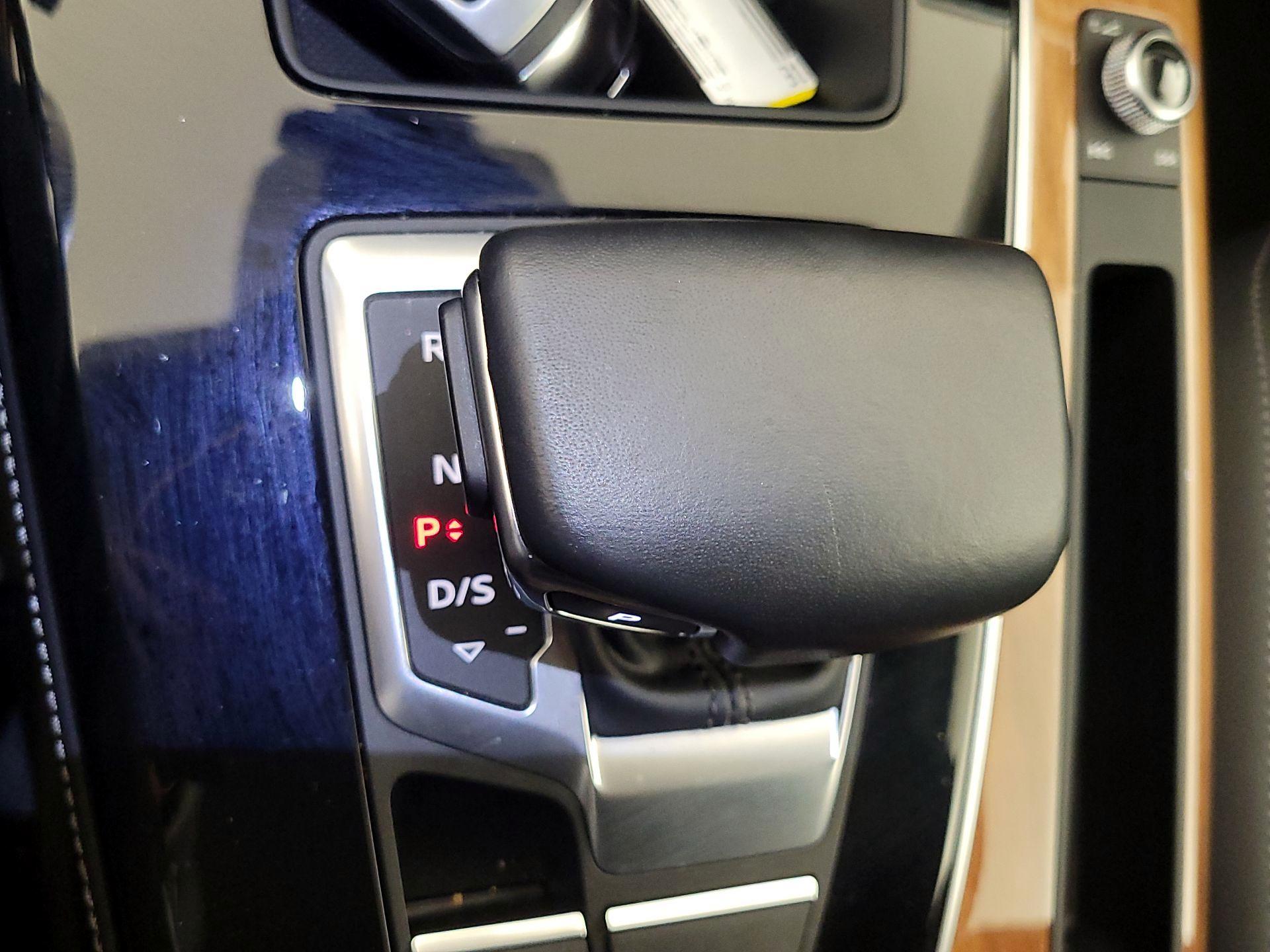 Thumbnail: 2023 Audi Q5 - 17