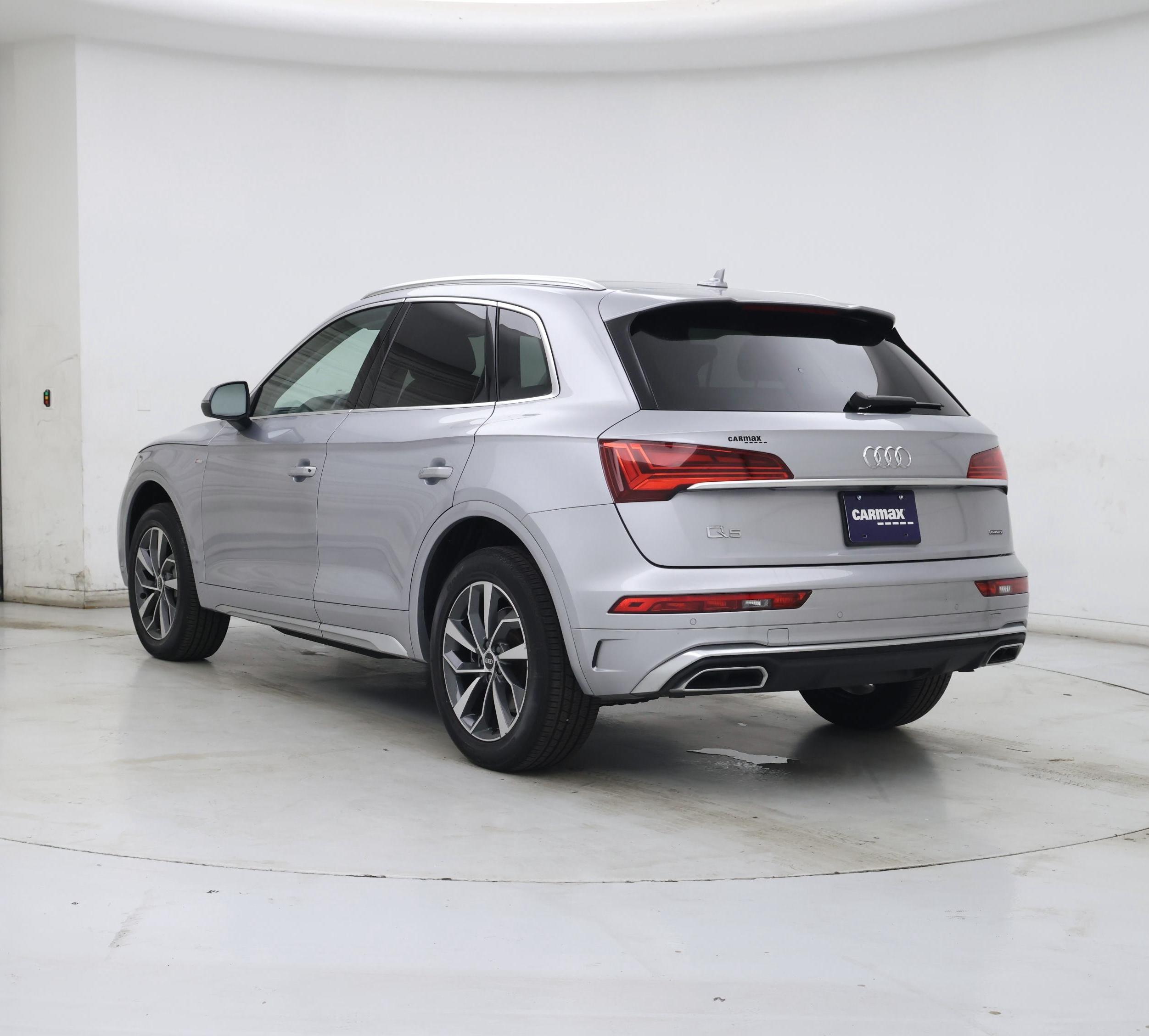 Thumbnail: 2023 Audi Q5 - 2