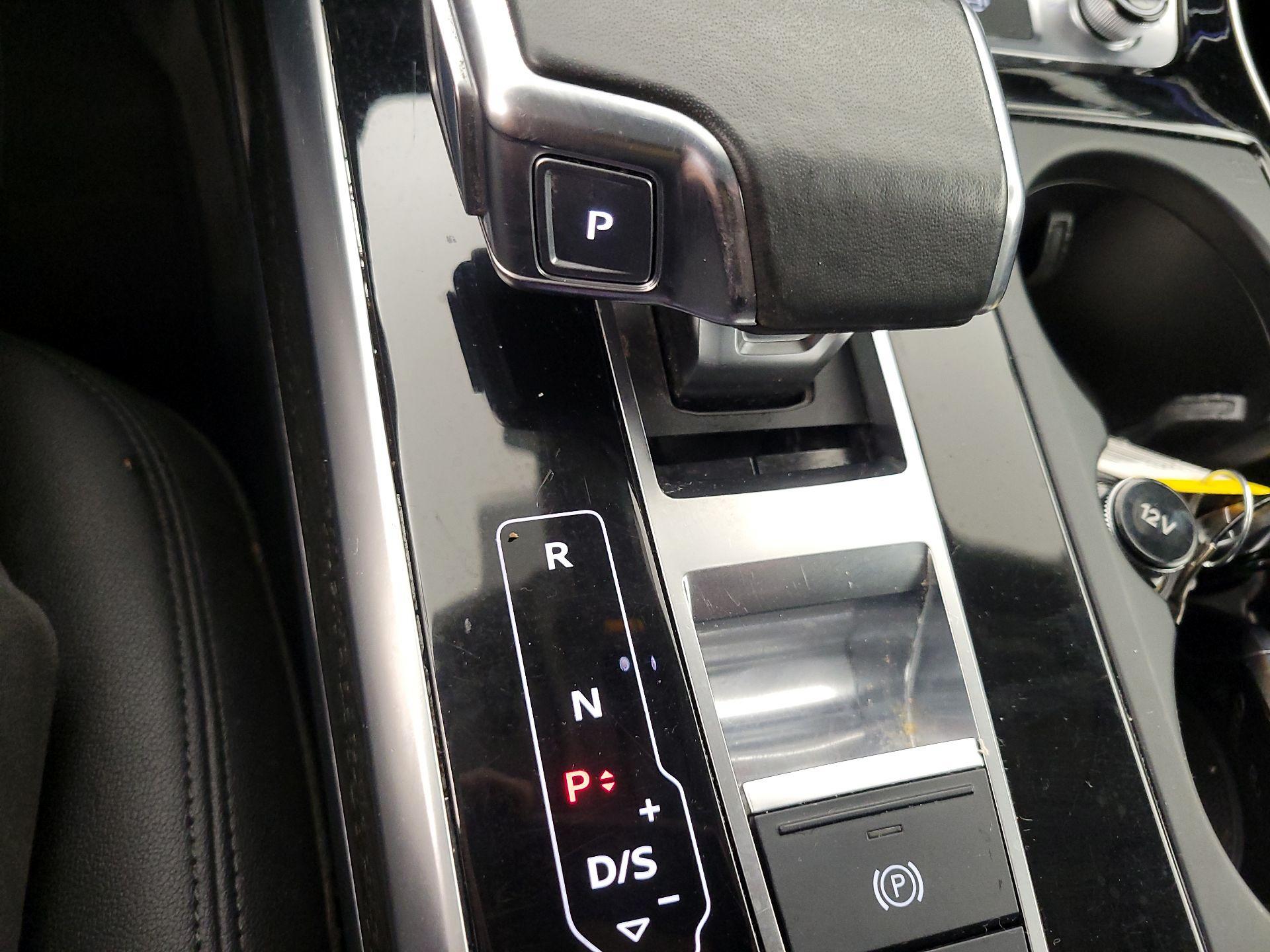 Thumbnail: 2022 Audi Q7 - 17