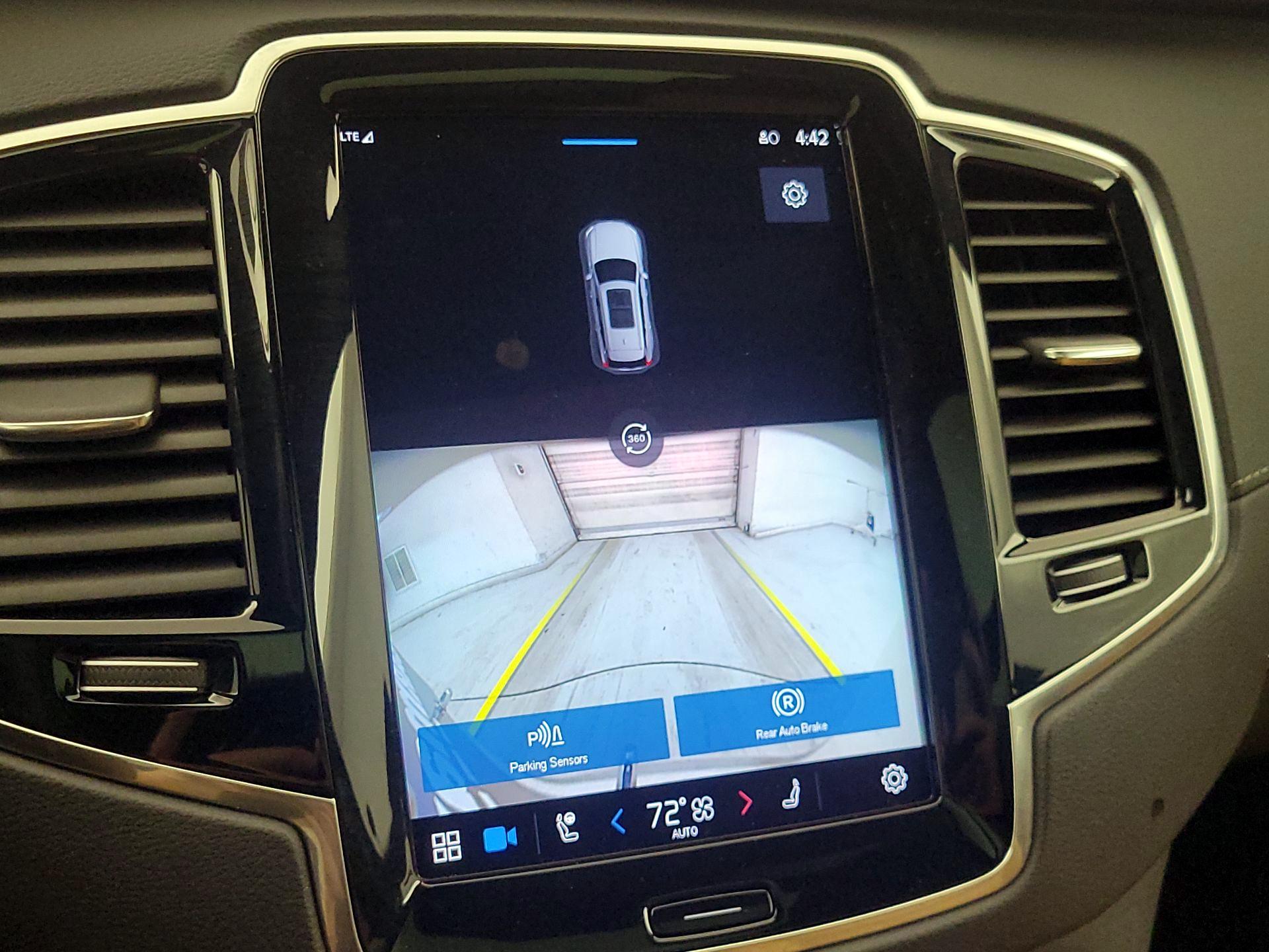 Thumbnail: 2023 Volvo XC90 - 14