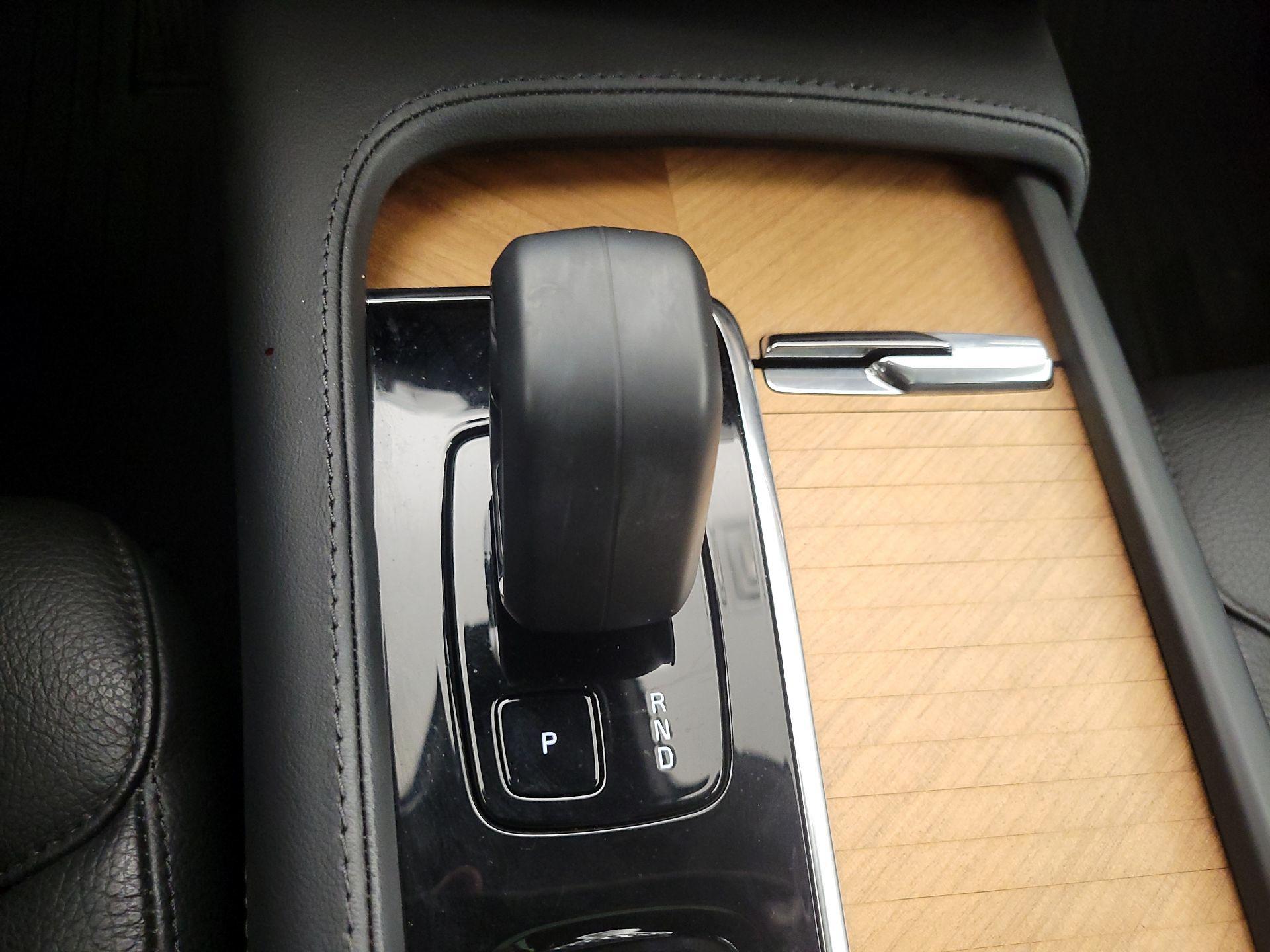 Thumbnail: 2023 Volvo XC90 - 18