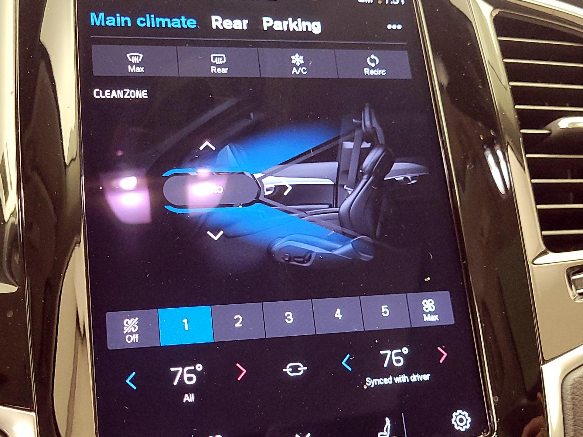 Thumbnail: 2023 Volvo XC90 - 16