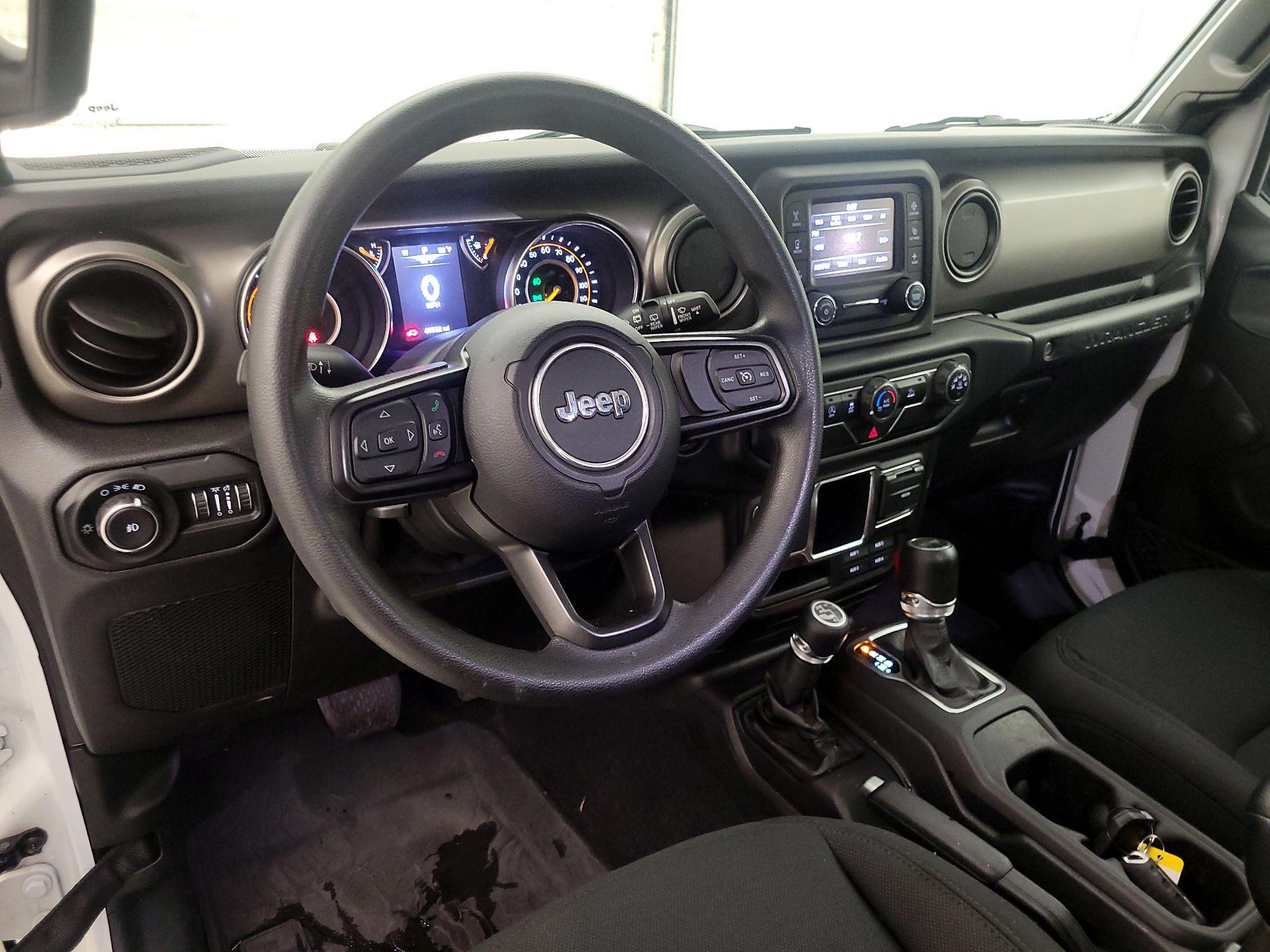 Thumbnail: 2021 Jeep Wrangler - 9