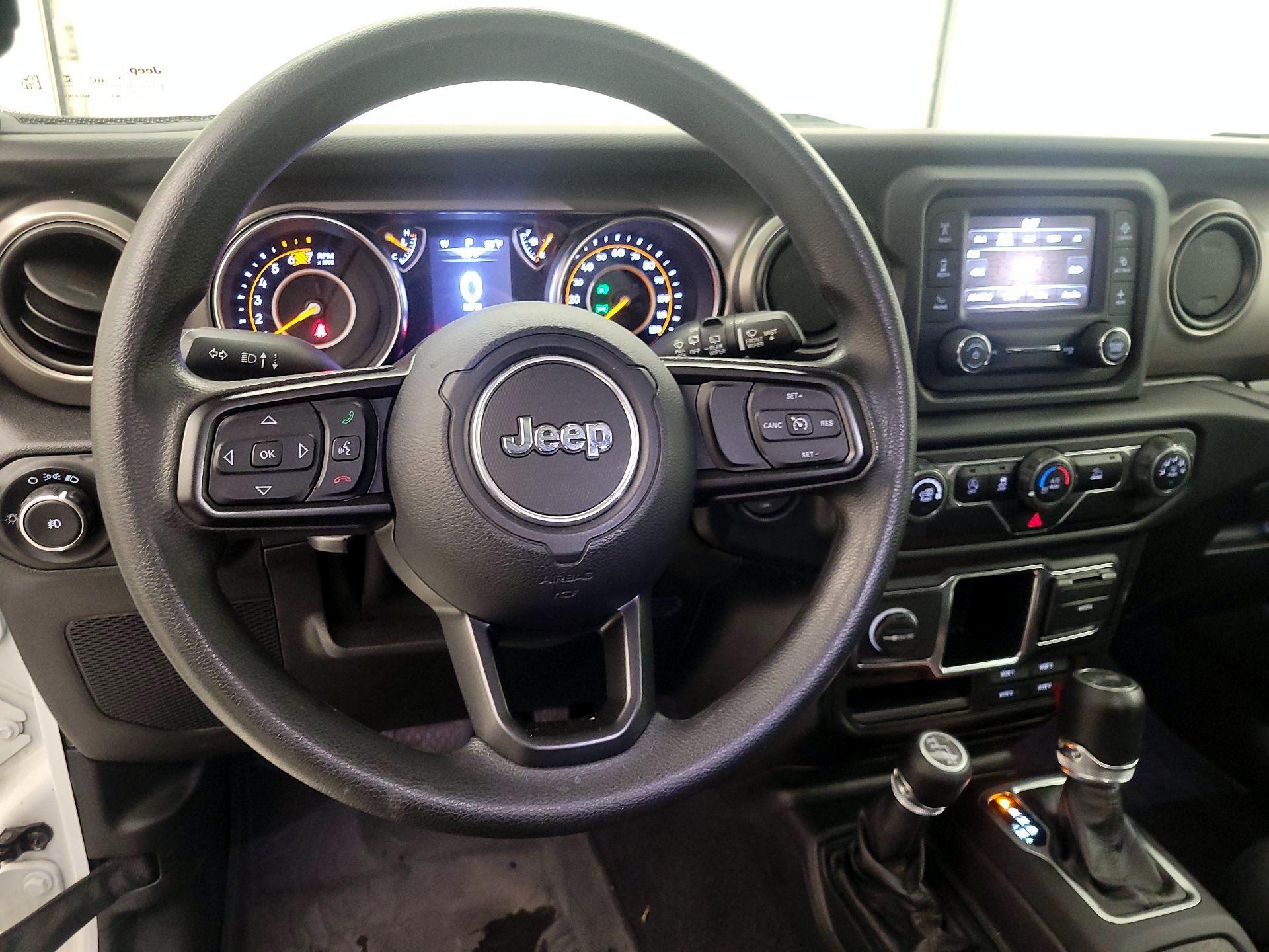 Thumbnail: 2021 Jeep Wrangler - 10