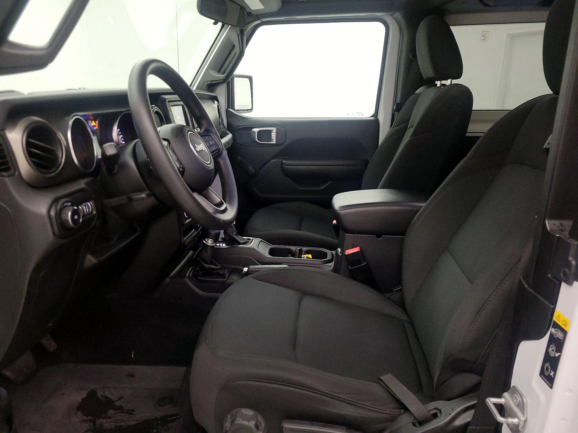 Thumbnail: 2021 Jeep Wrangler - 11