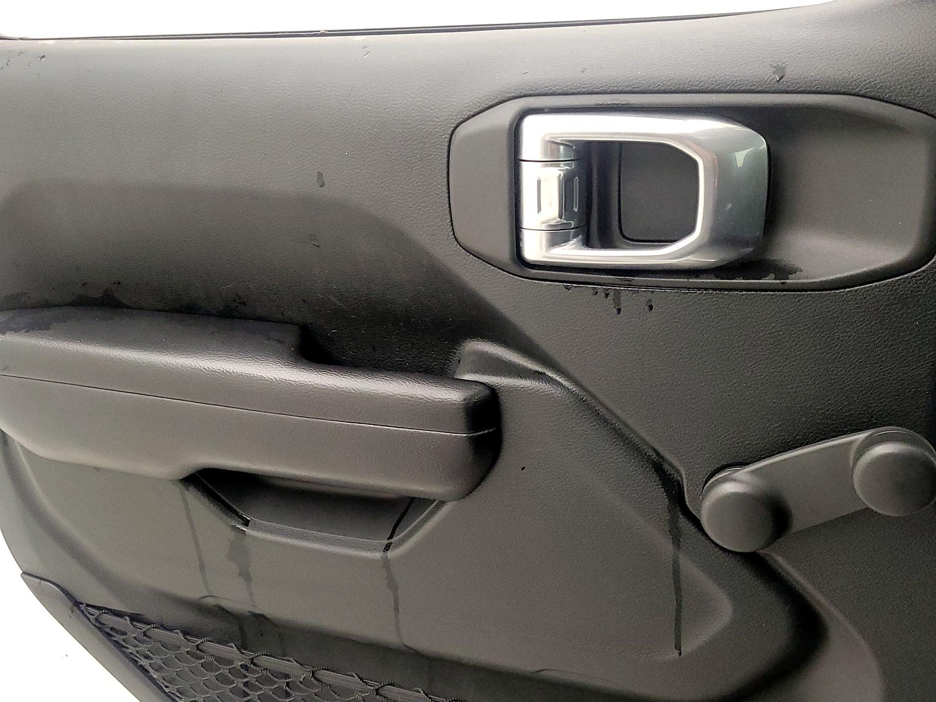 Thumbnail: 2021 Jeep Wrangler - 12