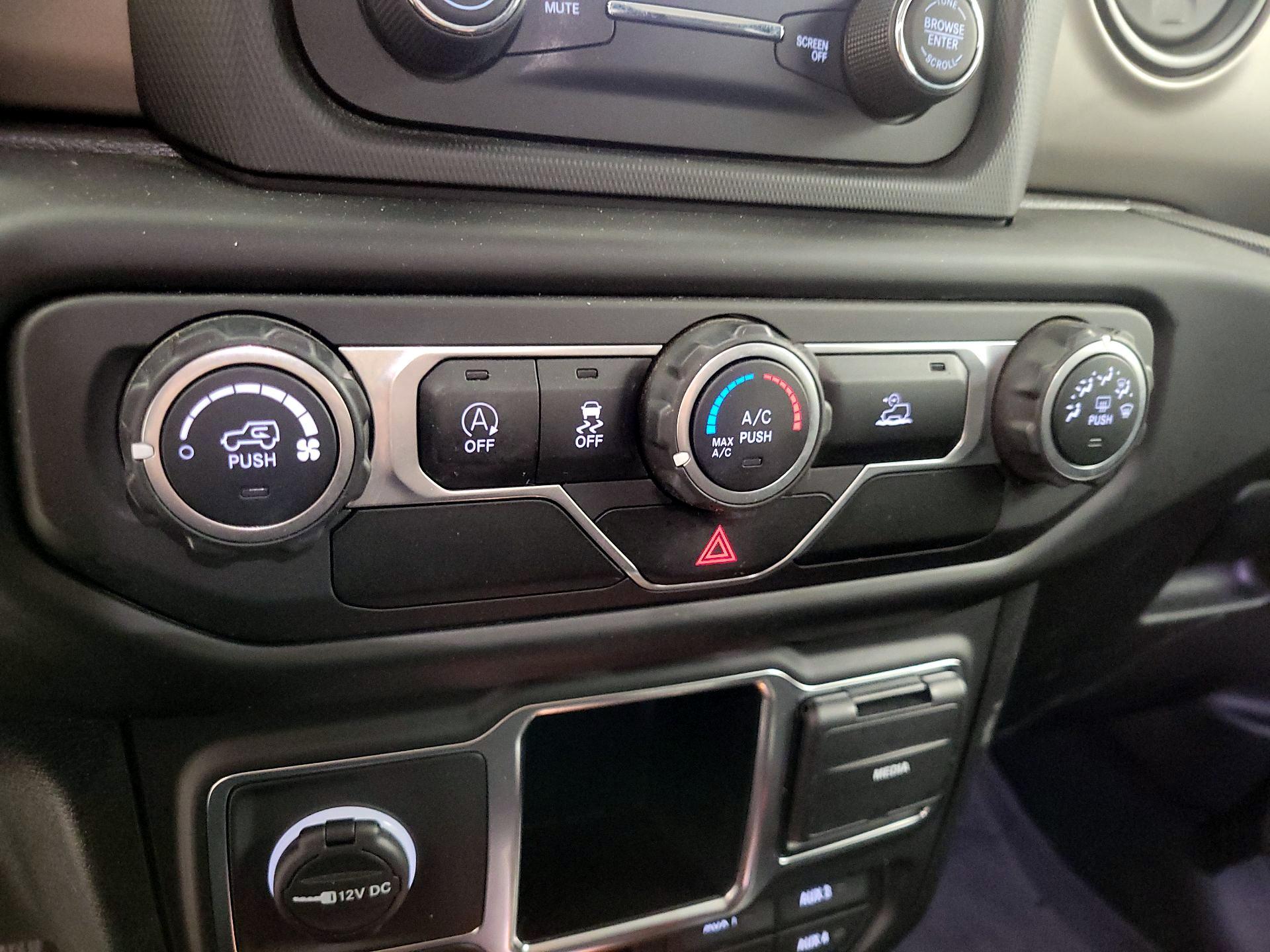 Thumbnail: 2021 Jeep Wrangler - 16