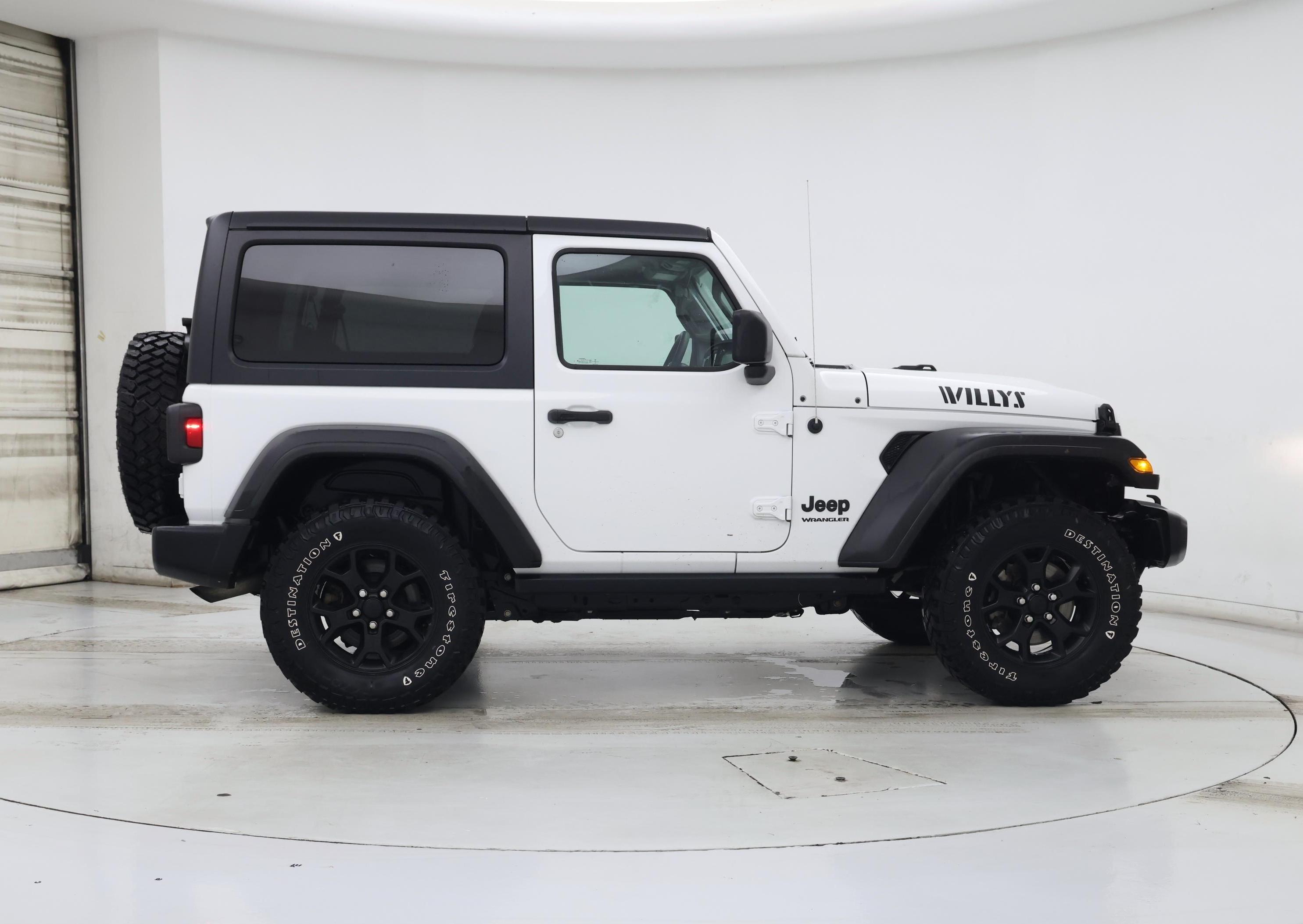 Thumbnail: 2021 Jeep Wrangler - 7
