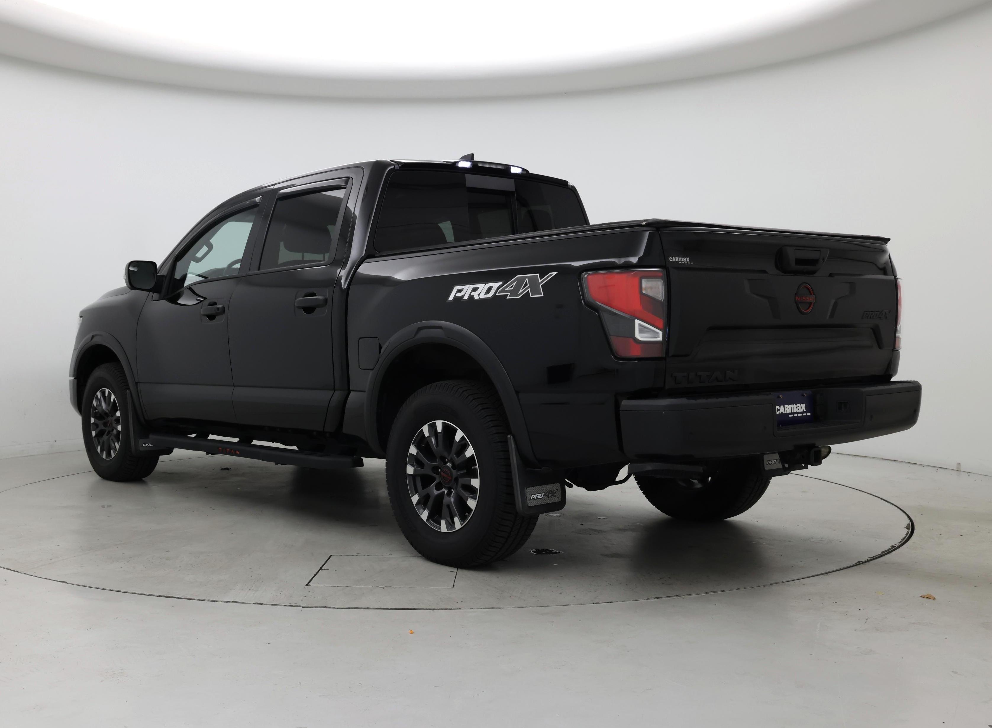 Thumbnail: 2023 Nissan Titan - 2