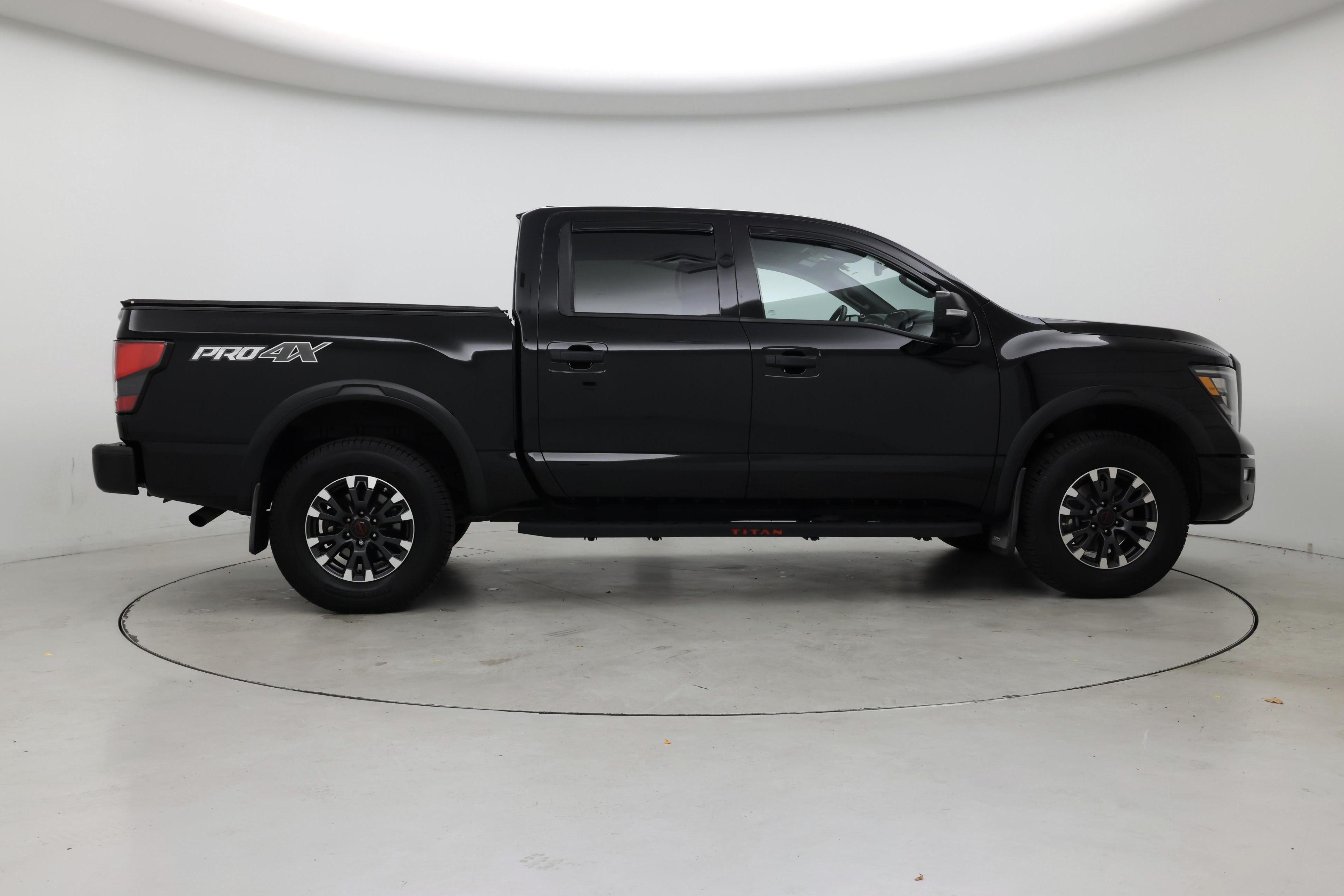 Thumbnail: 2023 Nissan Titan - 7