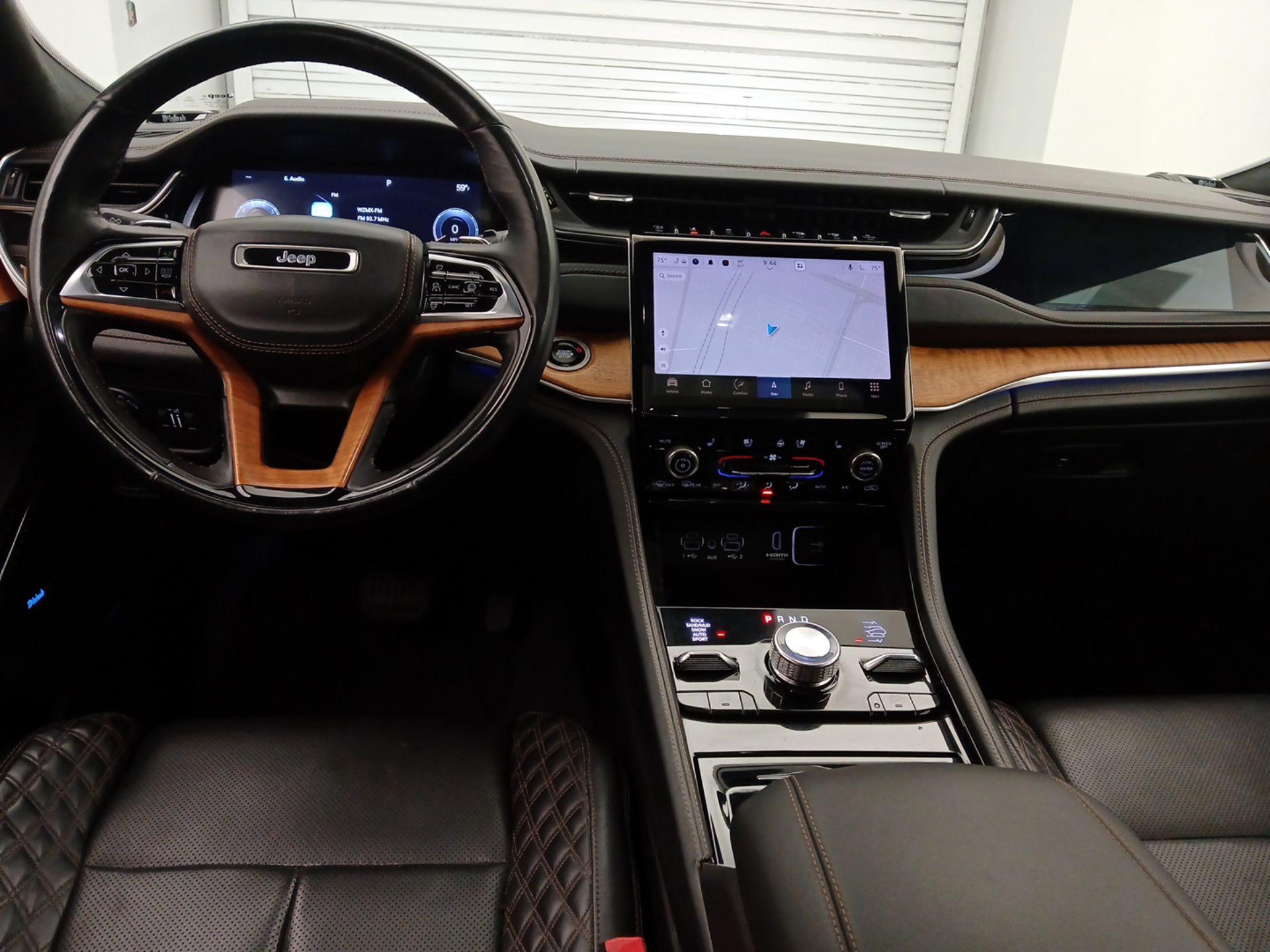 Thumbnail: 2023 Jeep Grand Cherokee - 9