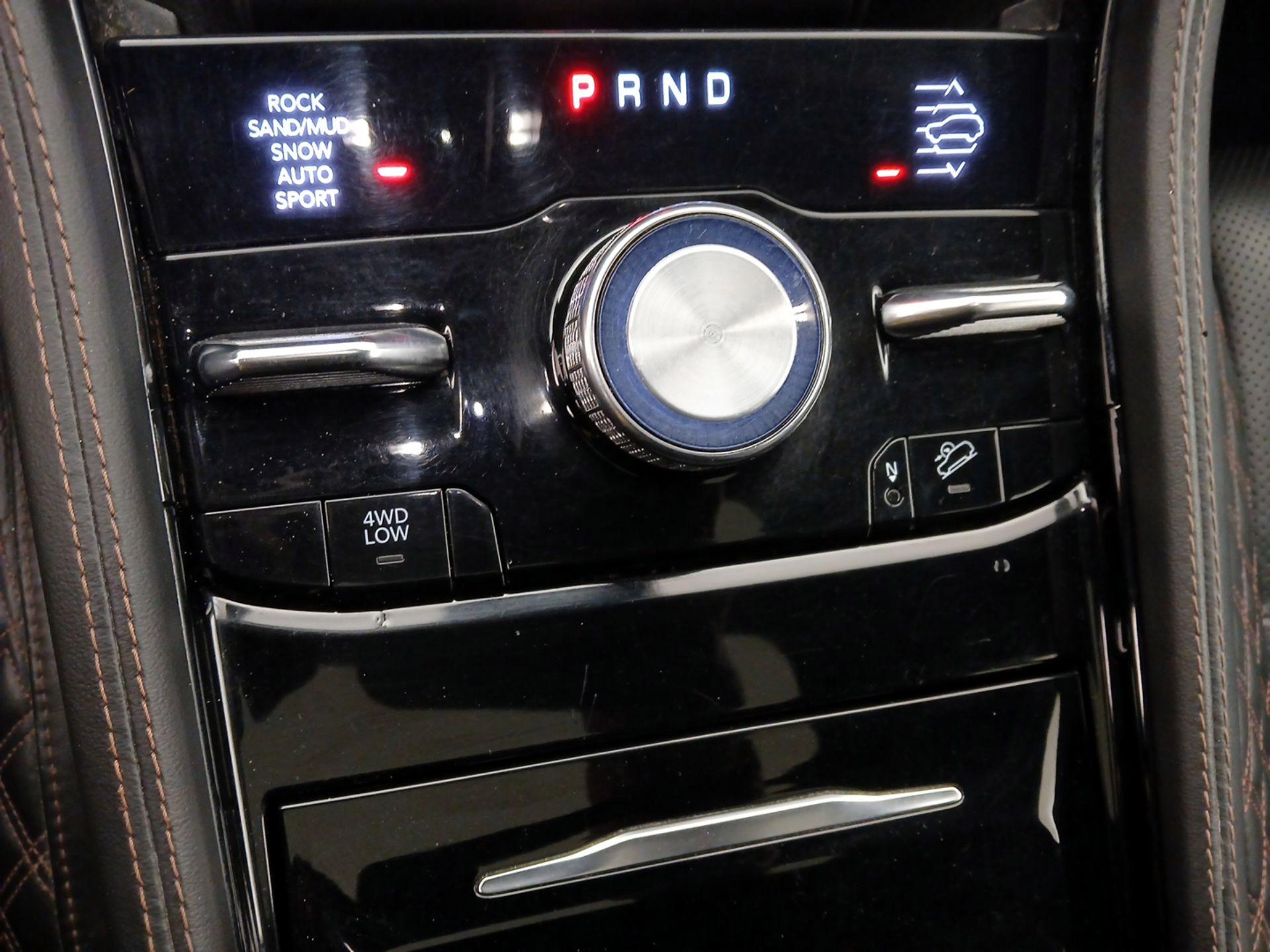 Thumbnail: 2023 Jeep Grand Cherokee - 18