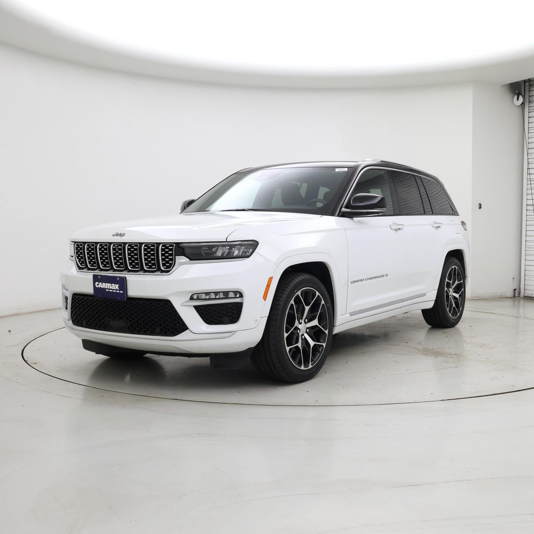 Thumbnail: 2023 Jeep Grand Cherokee - 4