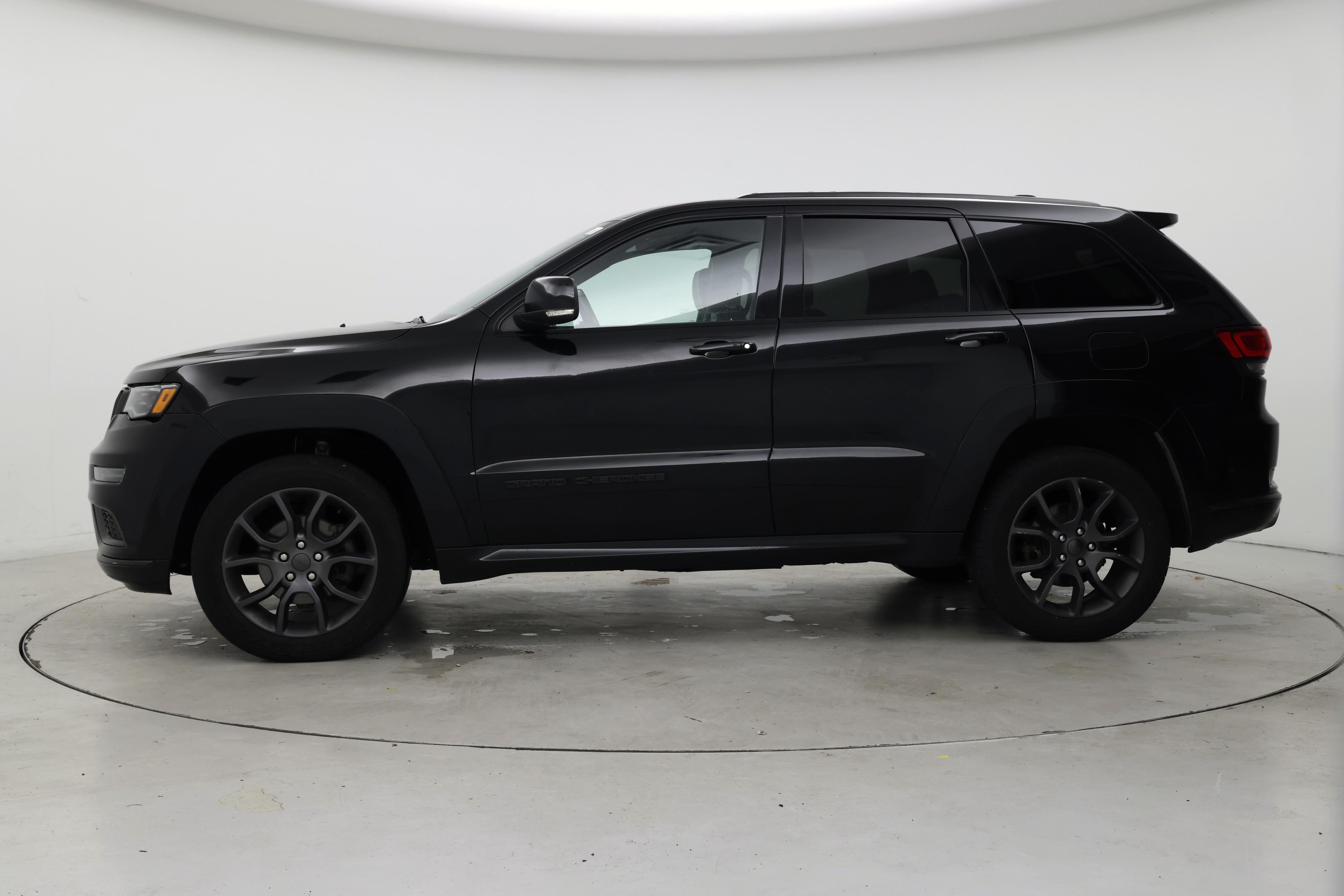 Thumbnail: 2020 Jeep Grand Cherokee - 3