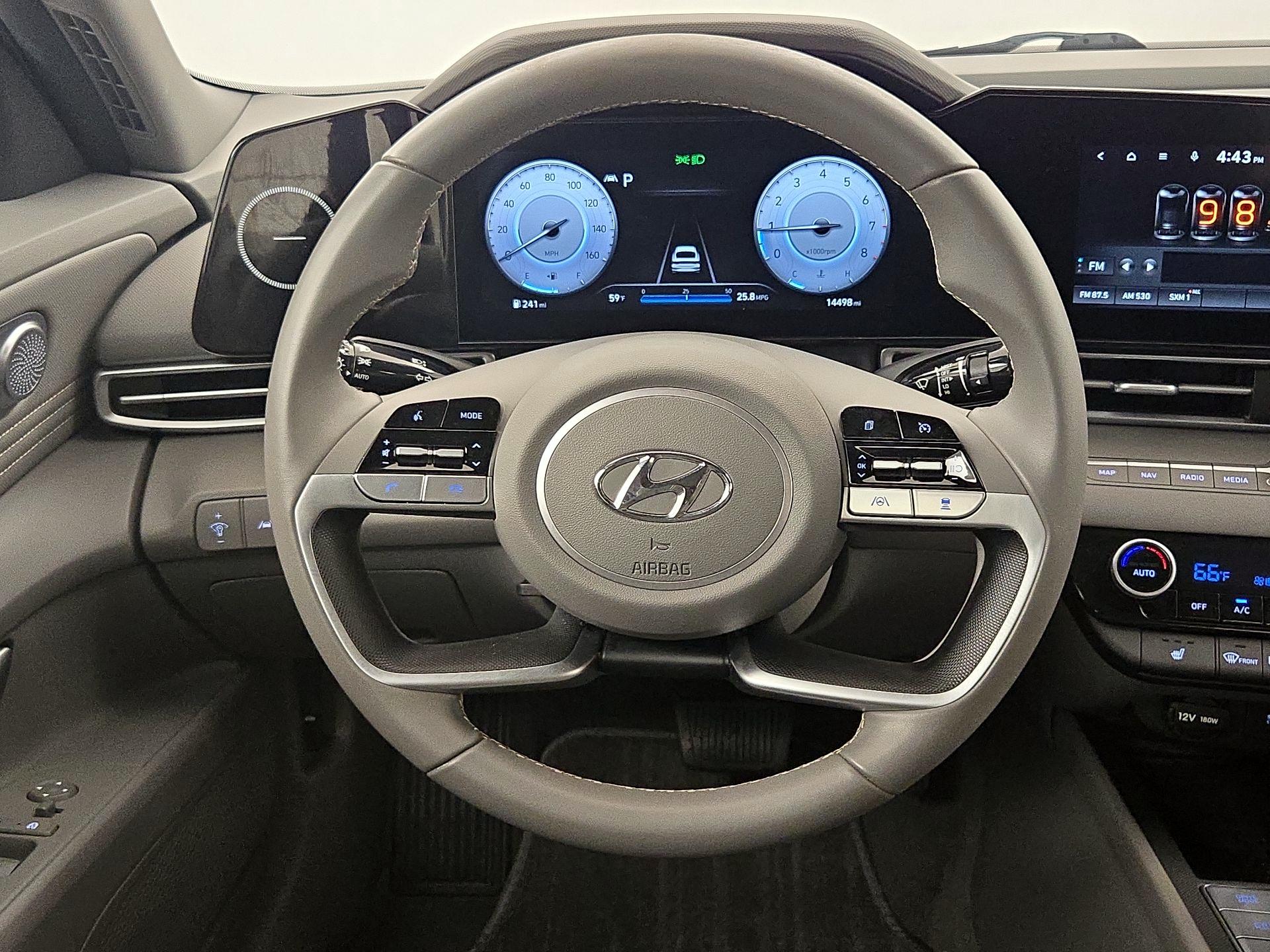 Thumbnail: 2023 Hyundai Elantra - 10